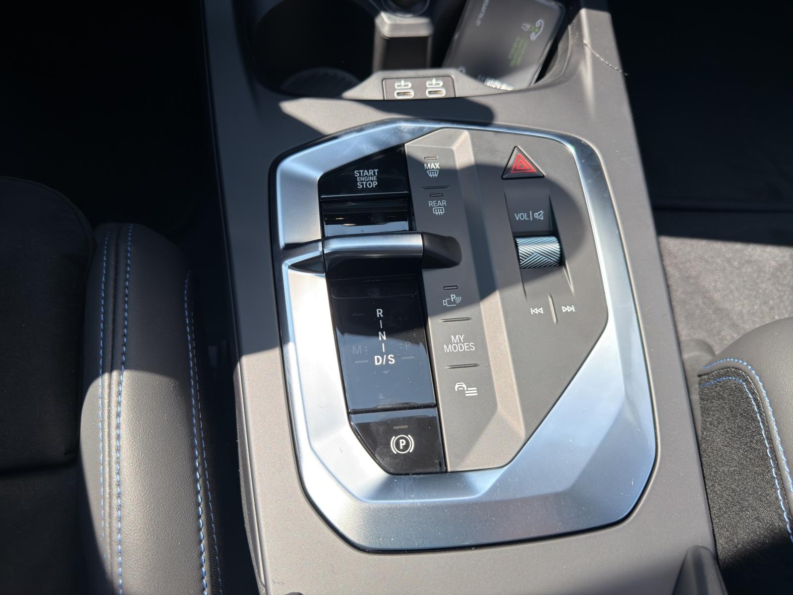 BMW 123 xDrive-image-20