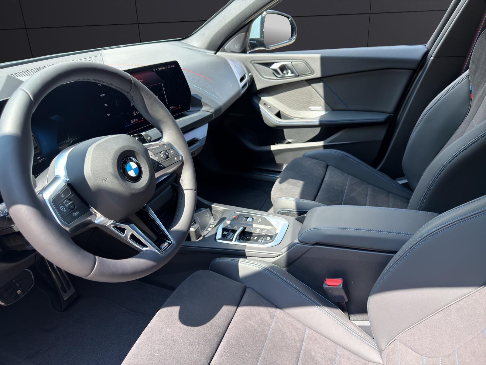 BMW 123 xDrive-showroom-element-1
