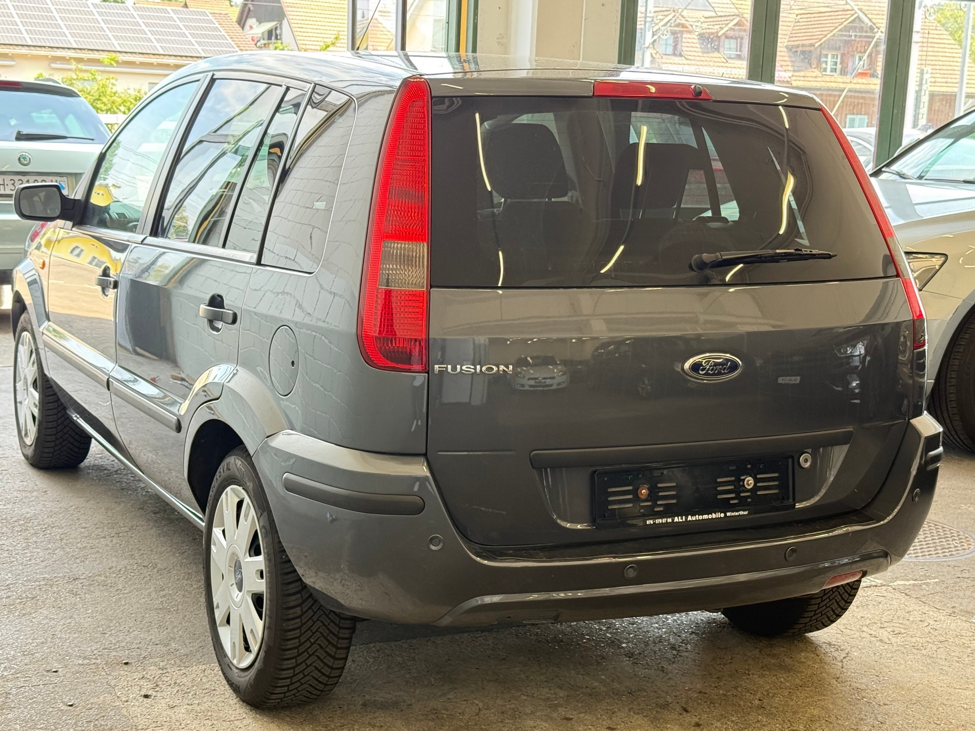 FORD Fusion 1.6 16V Trend-image-4