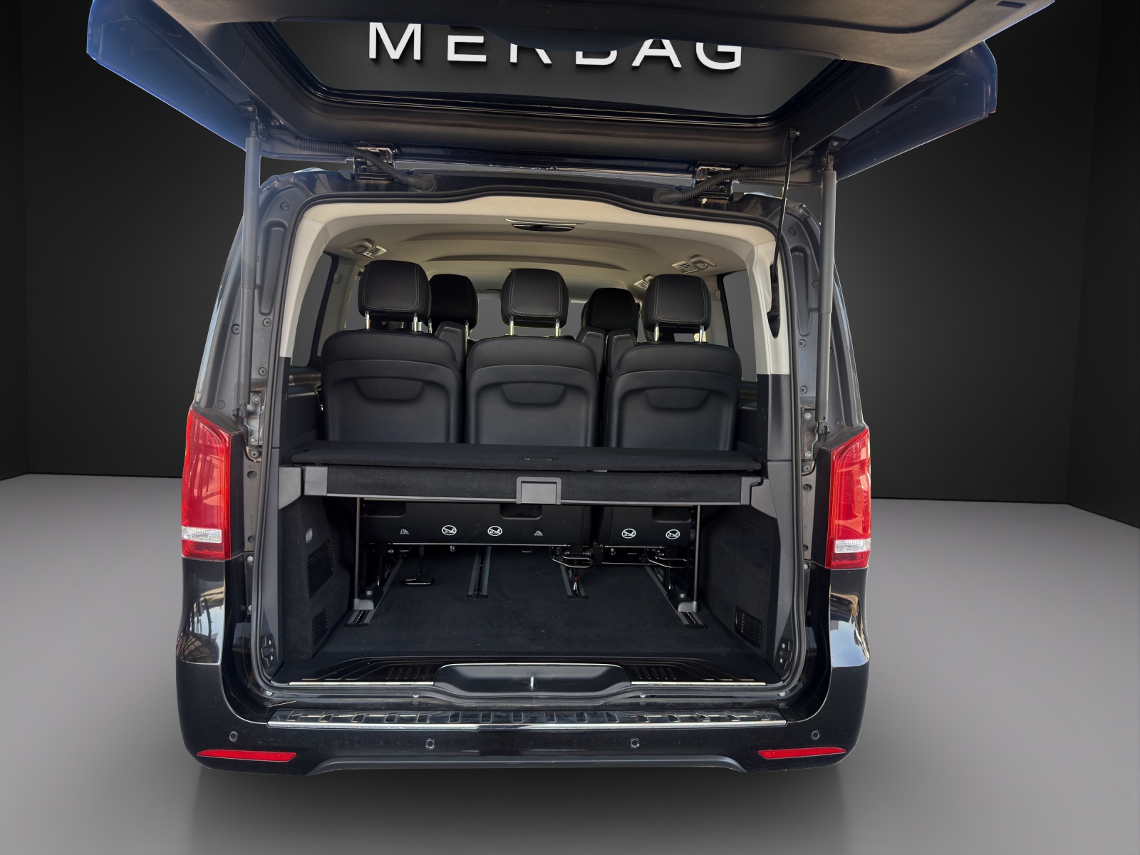 MERCEDES-BENZ EQV 300 Avantgarde lang-image-11