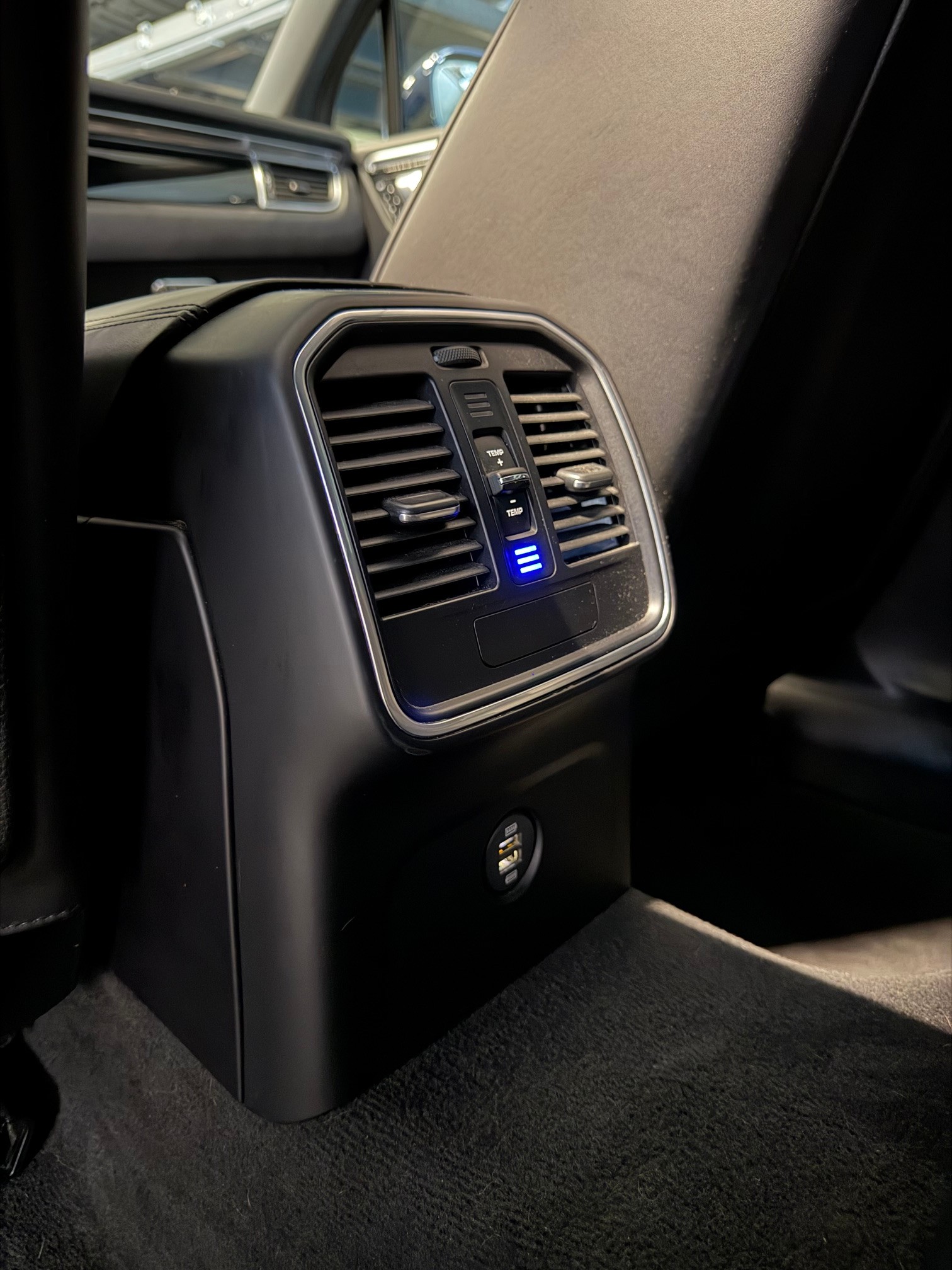 PORSCHE Macan S PDK *CH VHC*-image-13