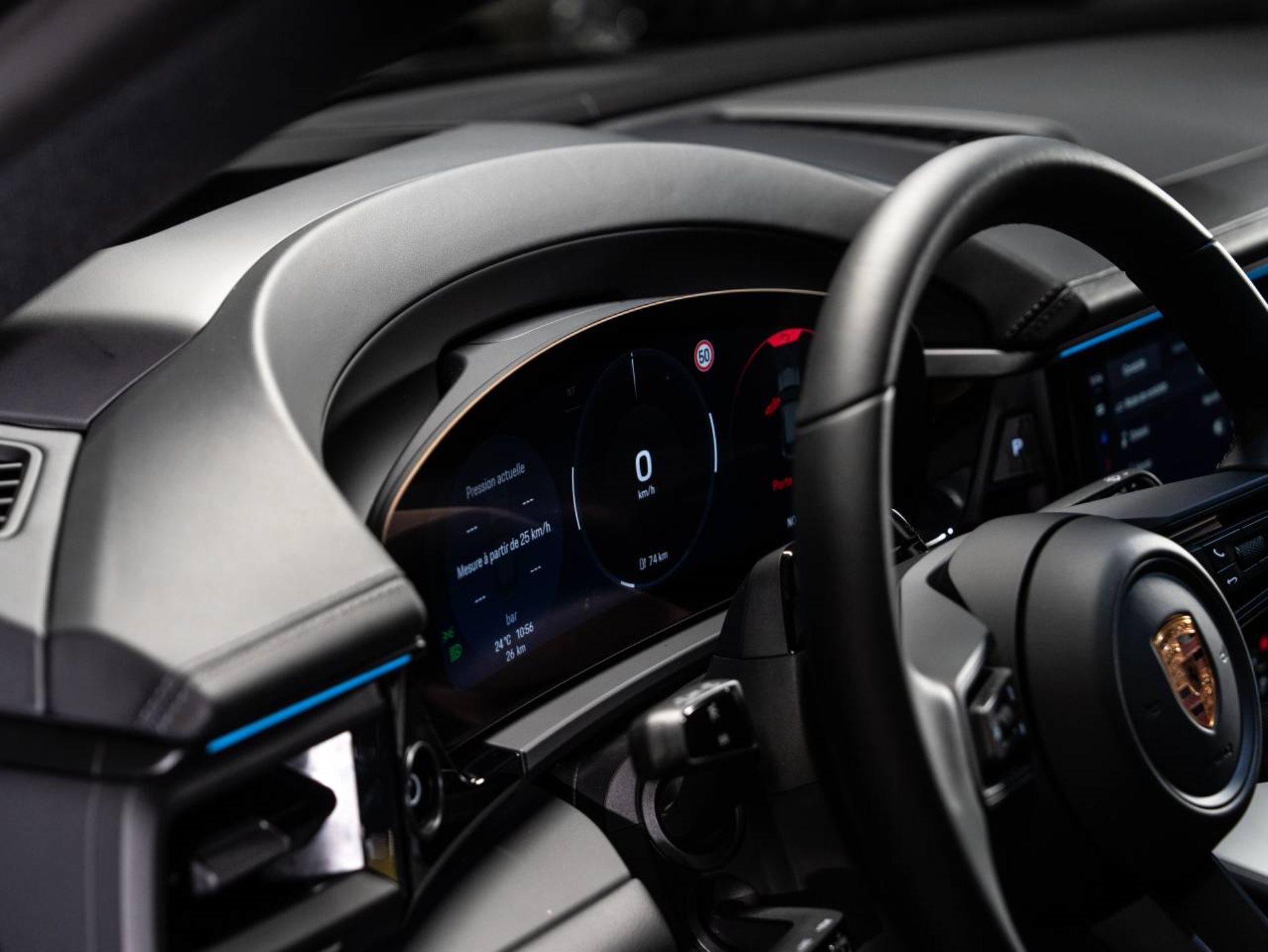 PORSCHE Macan 4S-image-14