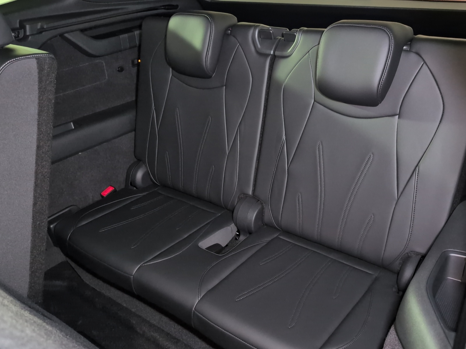 VW Tayron 2.0 TSI R-Line Plus DSG 4Motion-image-16