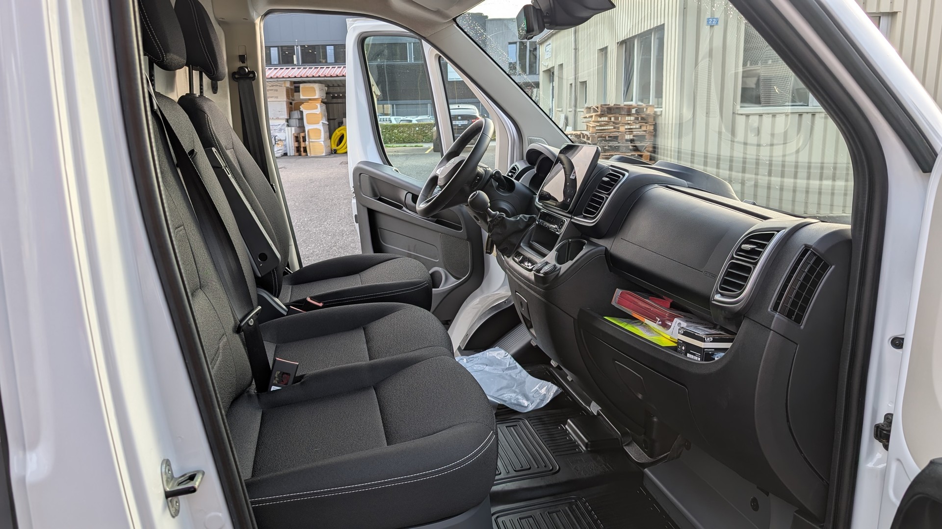 TOYOTA Proace MAX 2.2D Panel Van Advanced 3,5t L3H2-image-11