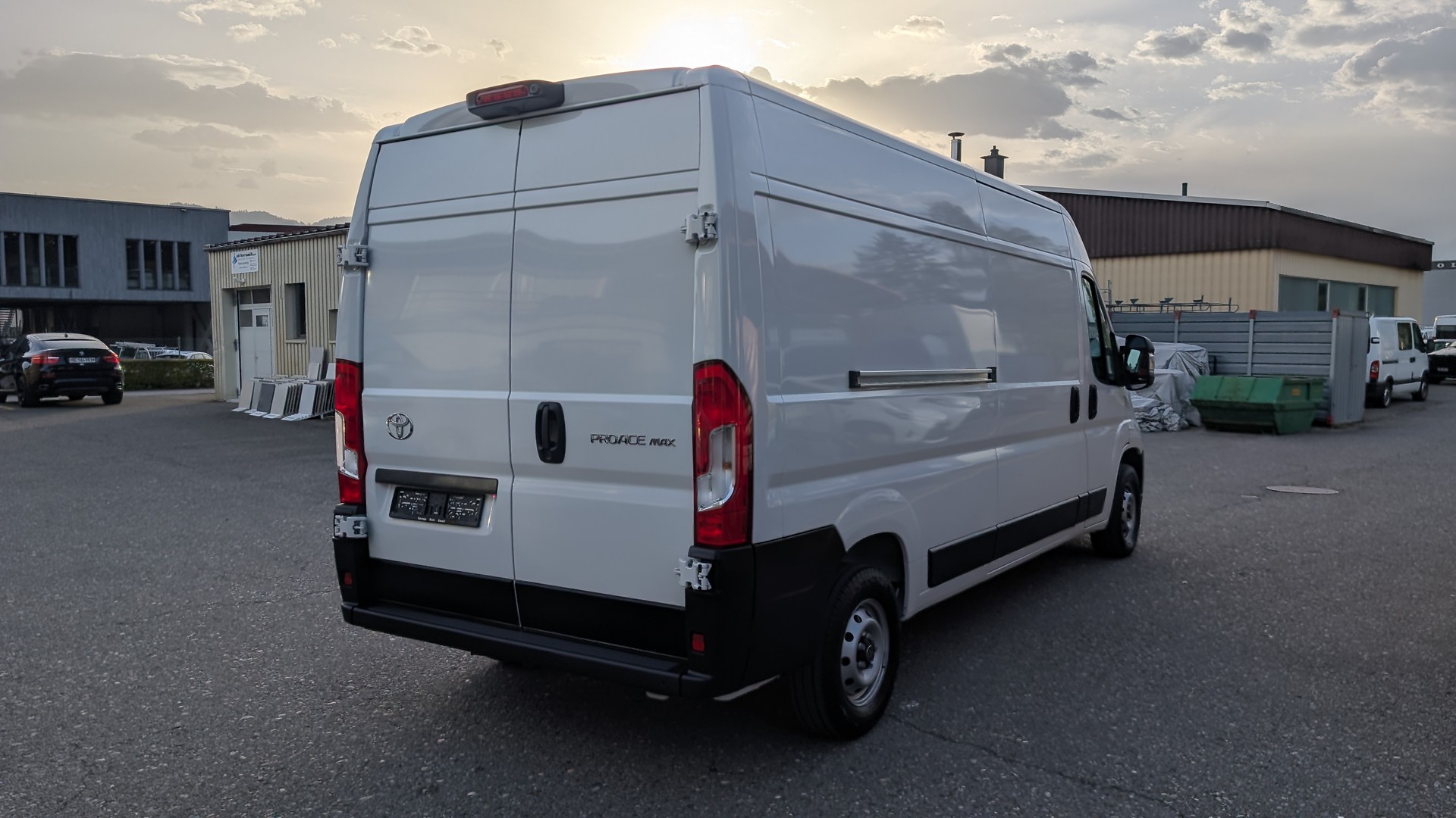TOYOTA Proace MAX 2.2D Panel Van Advanced 3,5t L3H2-image-4