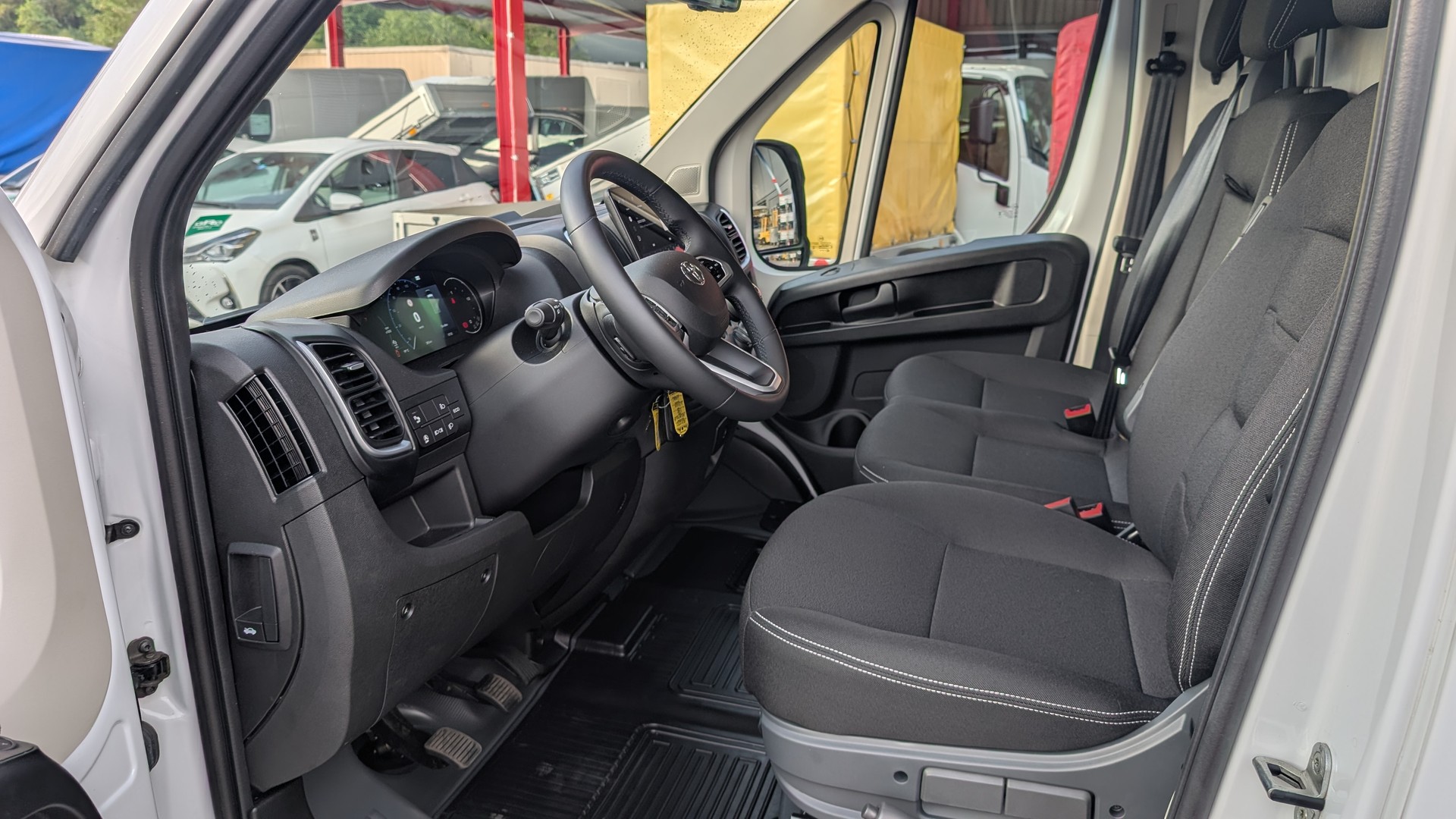 TOYOTA Proace MAX 2.2D Panel Van Advanced 3,5t L3H2-image-10