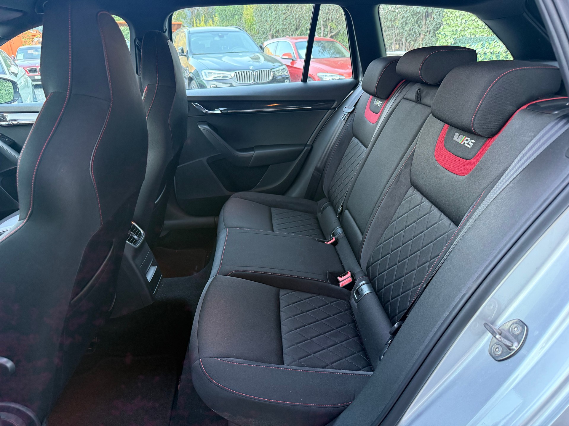 SKODA Octavia Combi 2.0 TDI RS Prag 4x4 DSG-image-12