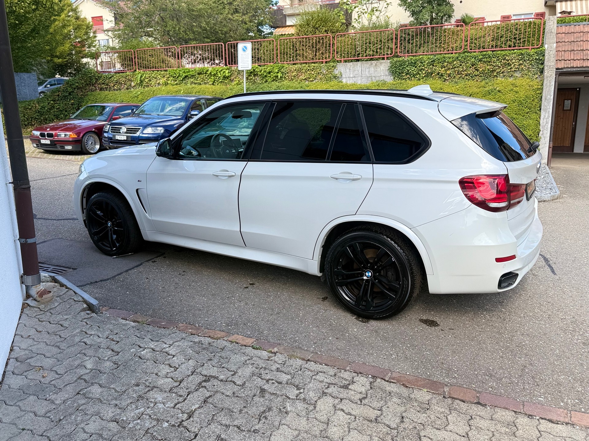 BMW X5 xDrive M50d Steptronic-showroom-element-2
