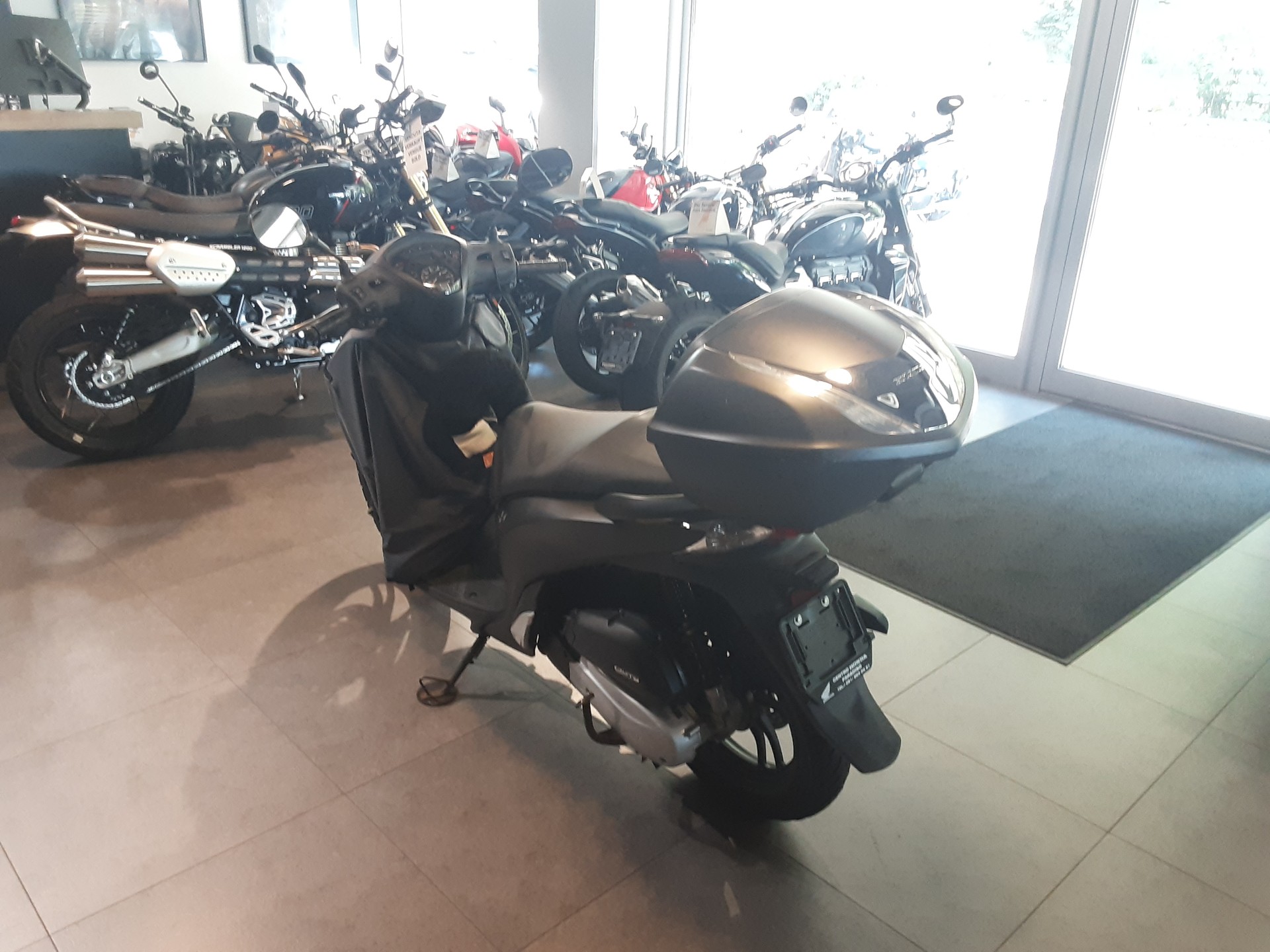 HONDA SH 125 i-image-5