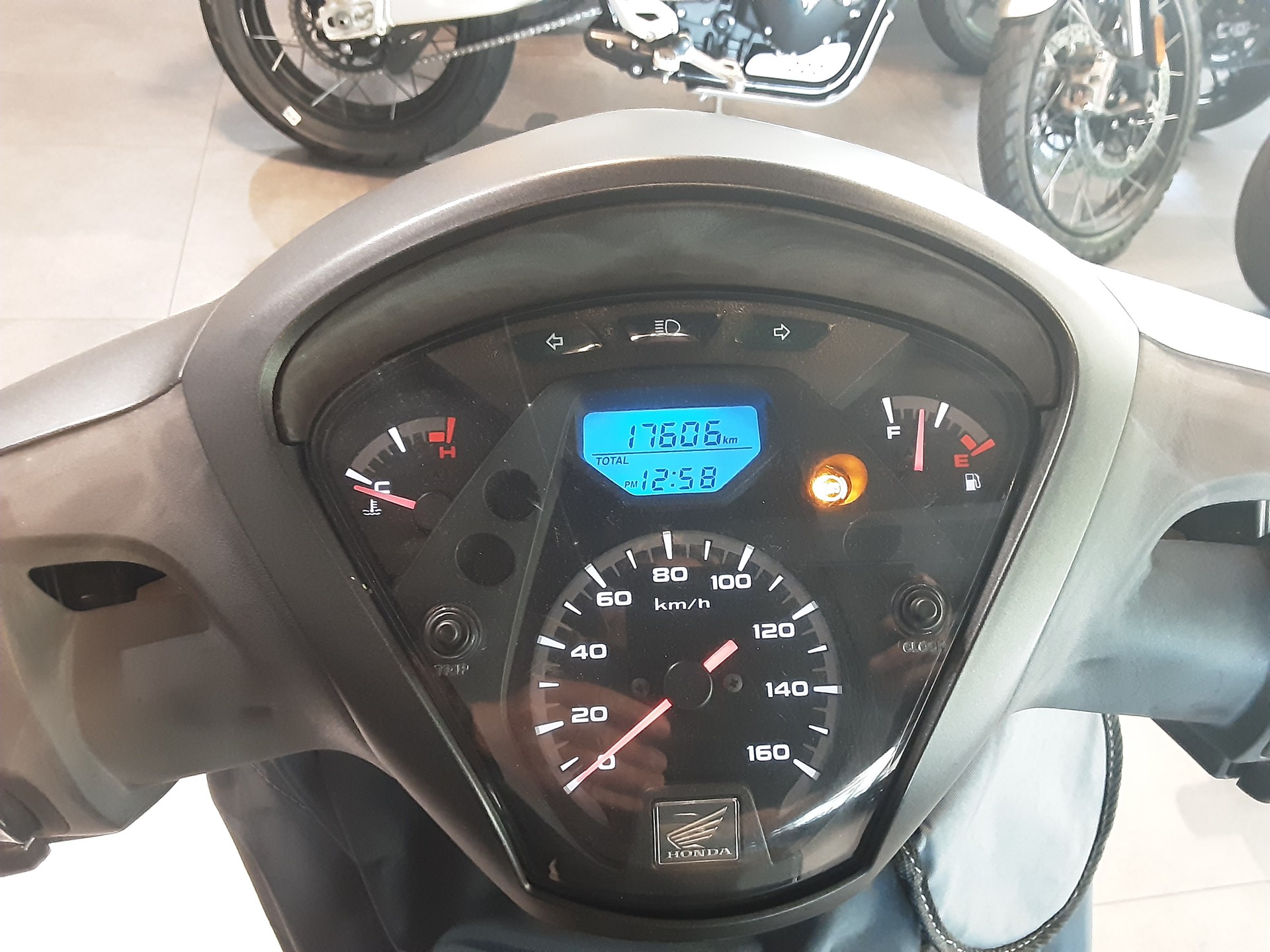 HONDA SH 125 i-image-6