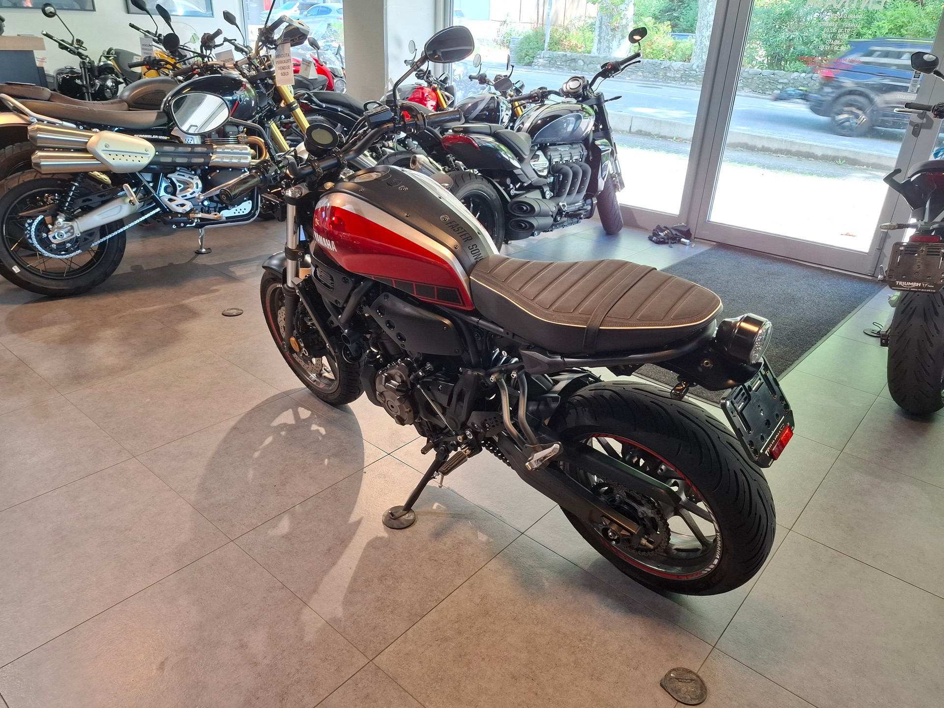YAMAHA XSR 700-image-5