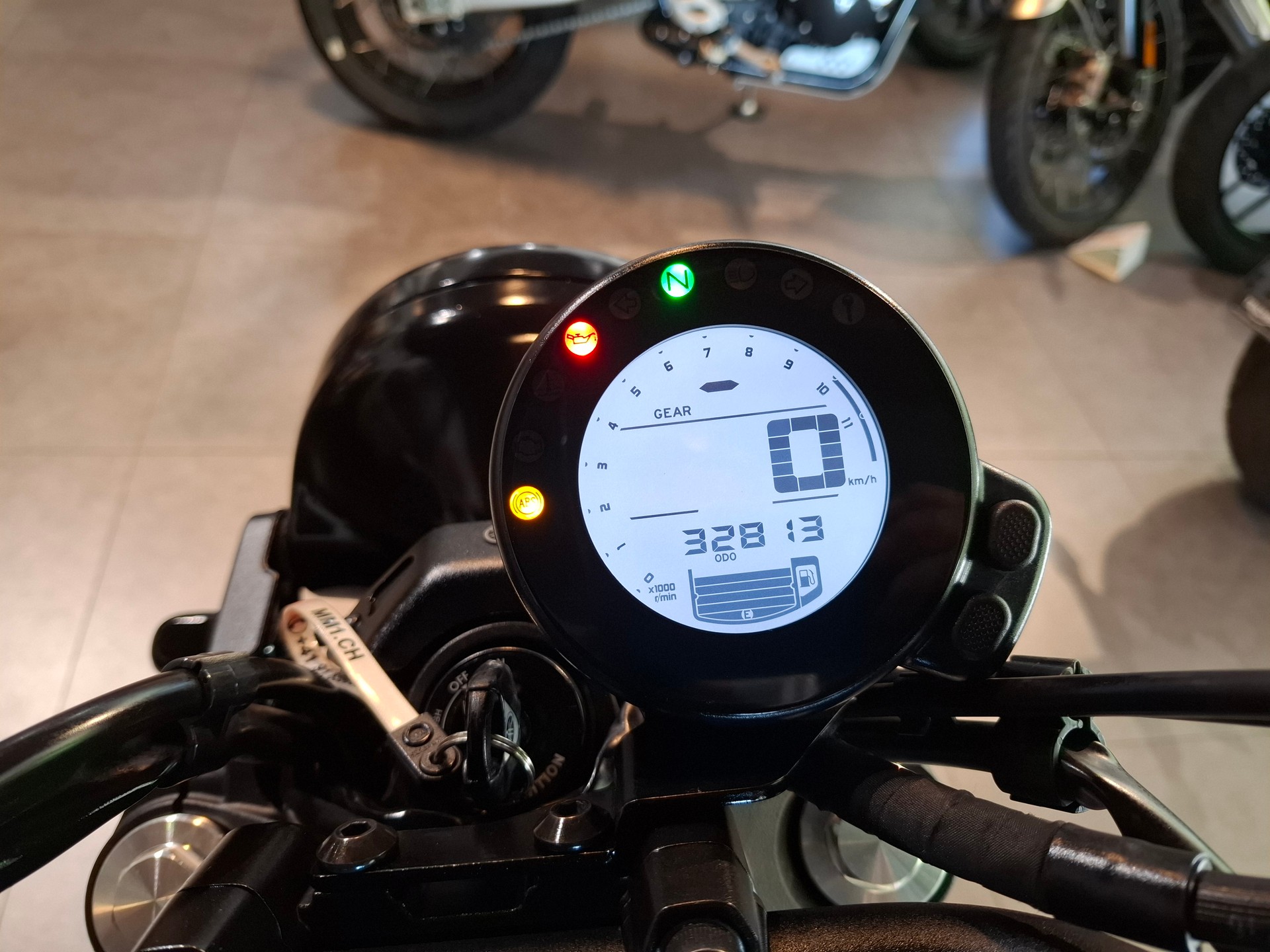 YAMAHA XSR 700-image-6