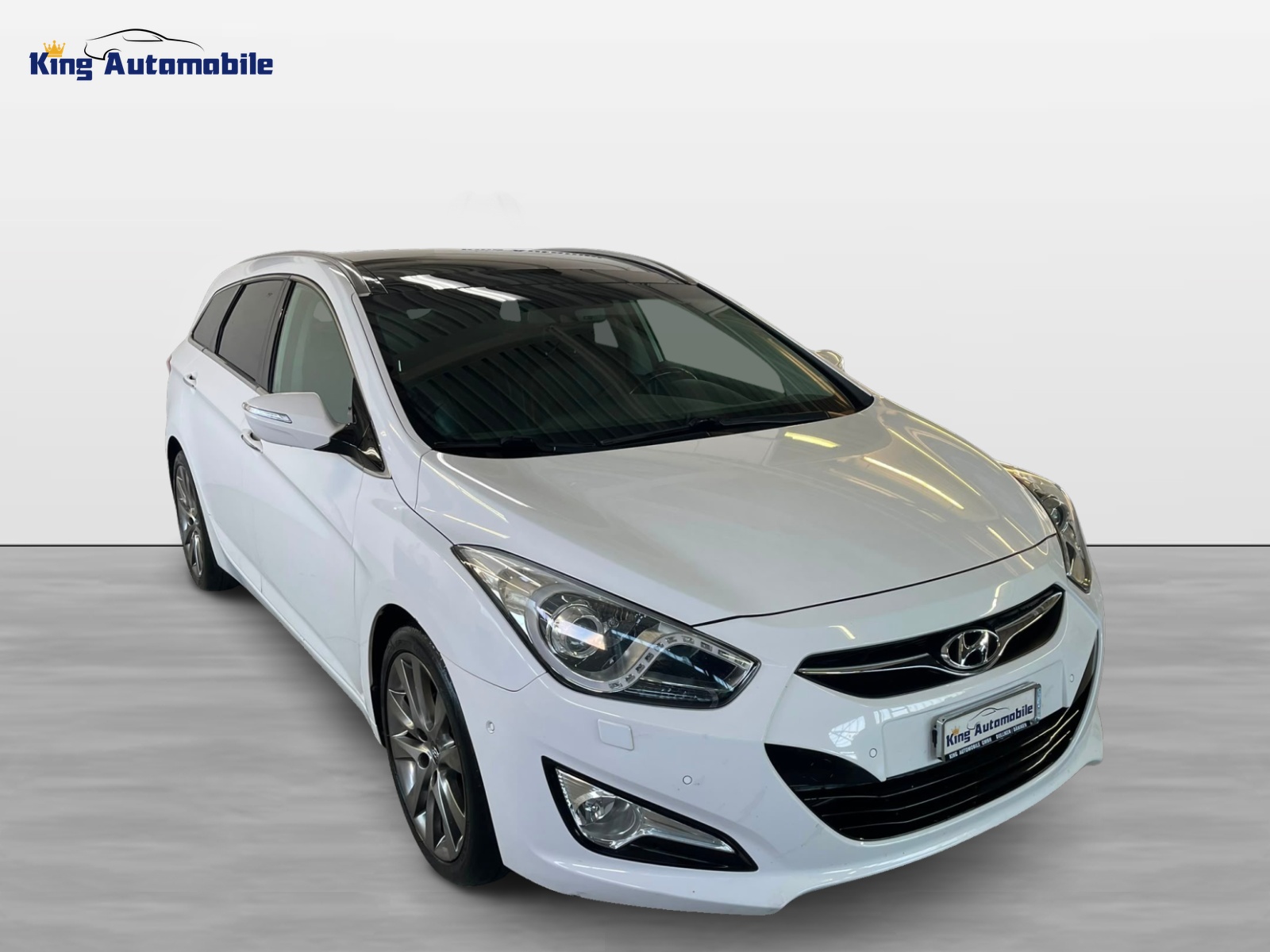 HYUNDAI i40 Wagon 1.7 CRDI Premium Automatic | Frisch MFK | CH-Auto | Ab Service | Pano Dach | Leder-showroom-element-3