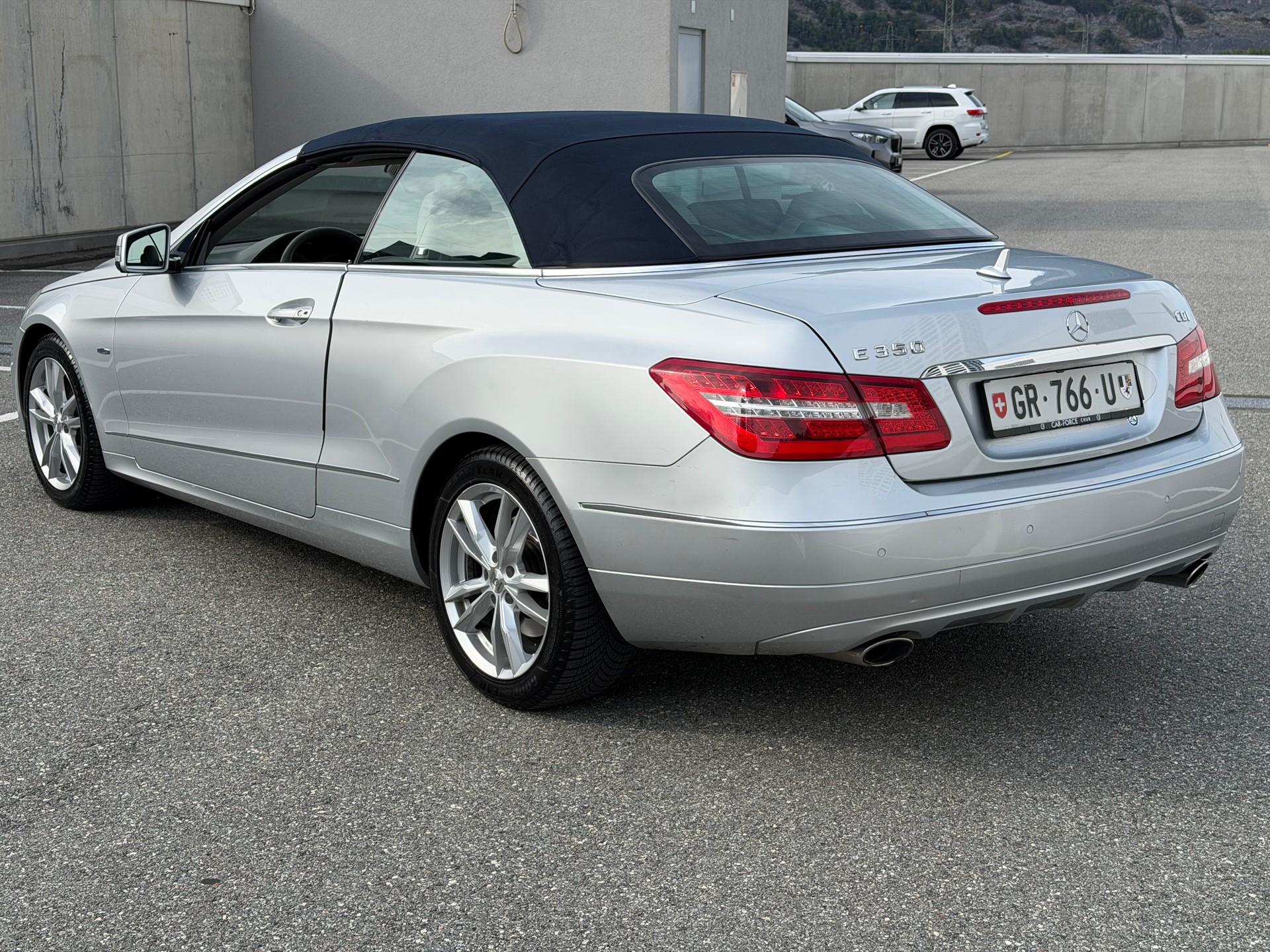 MERCEDES-BENZ E 350 CDI BlueEfficiency 7G-Tronic-showroom-element-3
