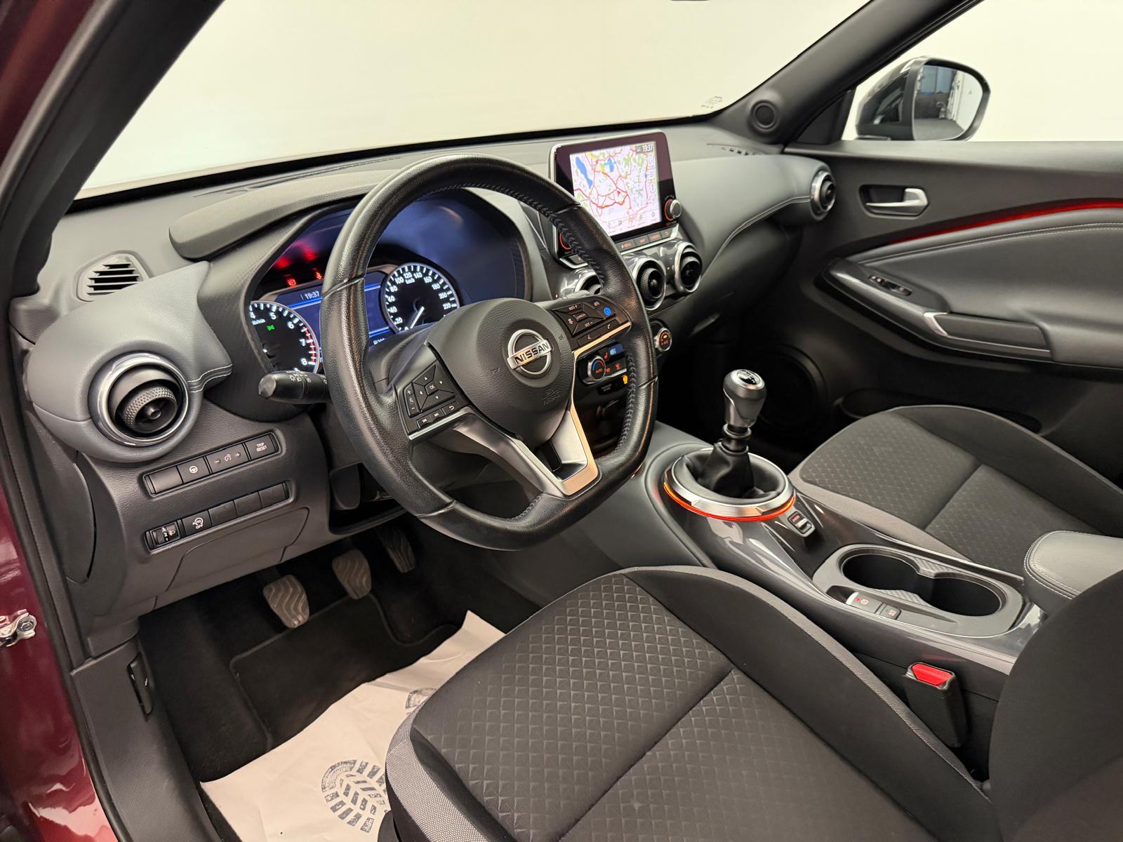 NISSAN Juke 1.0 DIG-T N-Connecta-image-9