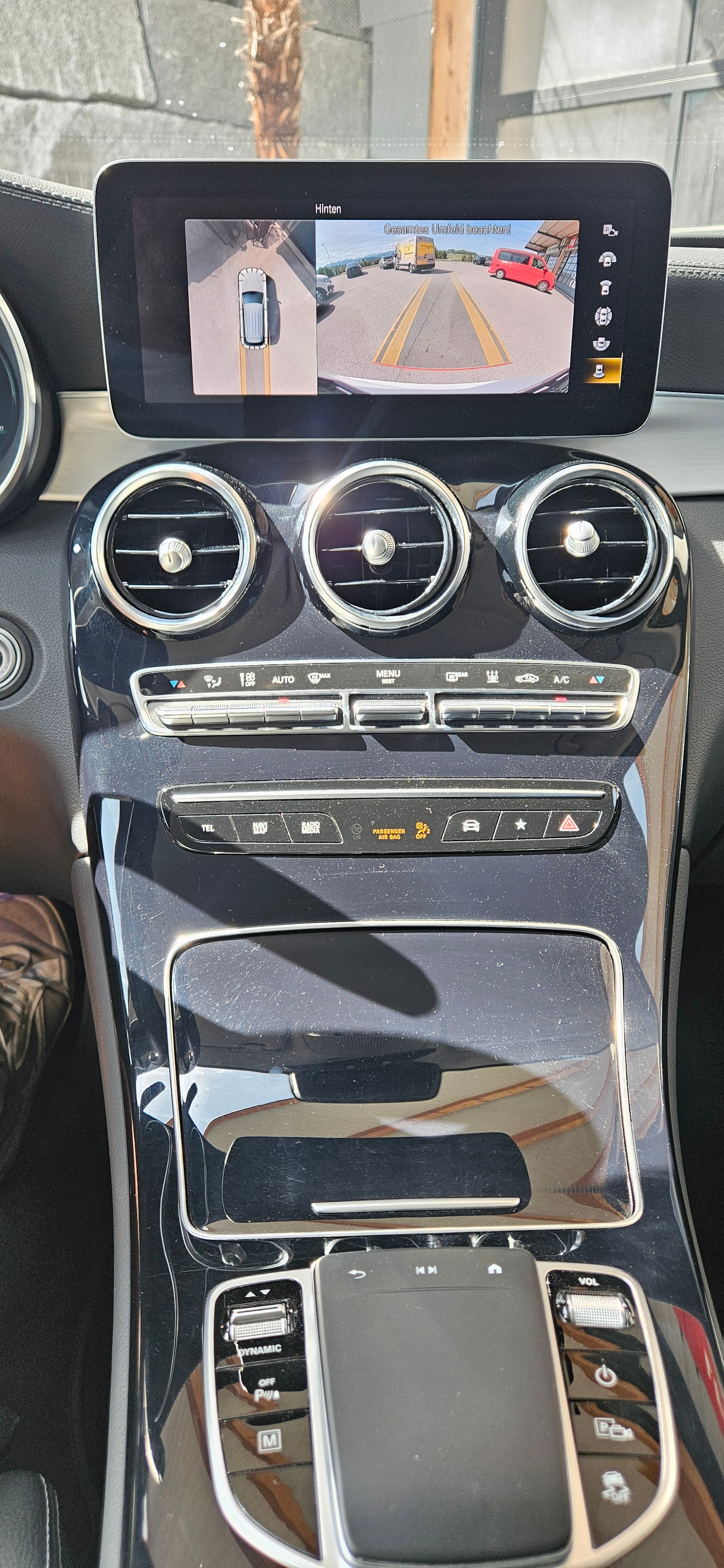 MERCEDES-BENZ GLC 300 e 4Matic 9G-Tronic-image-13