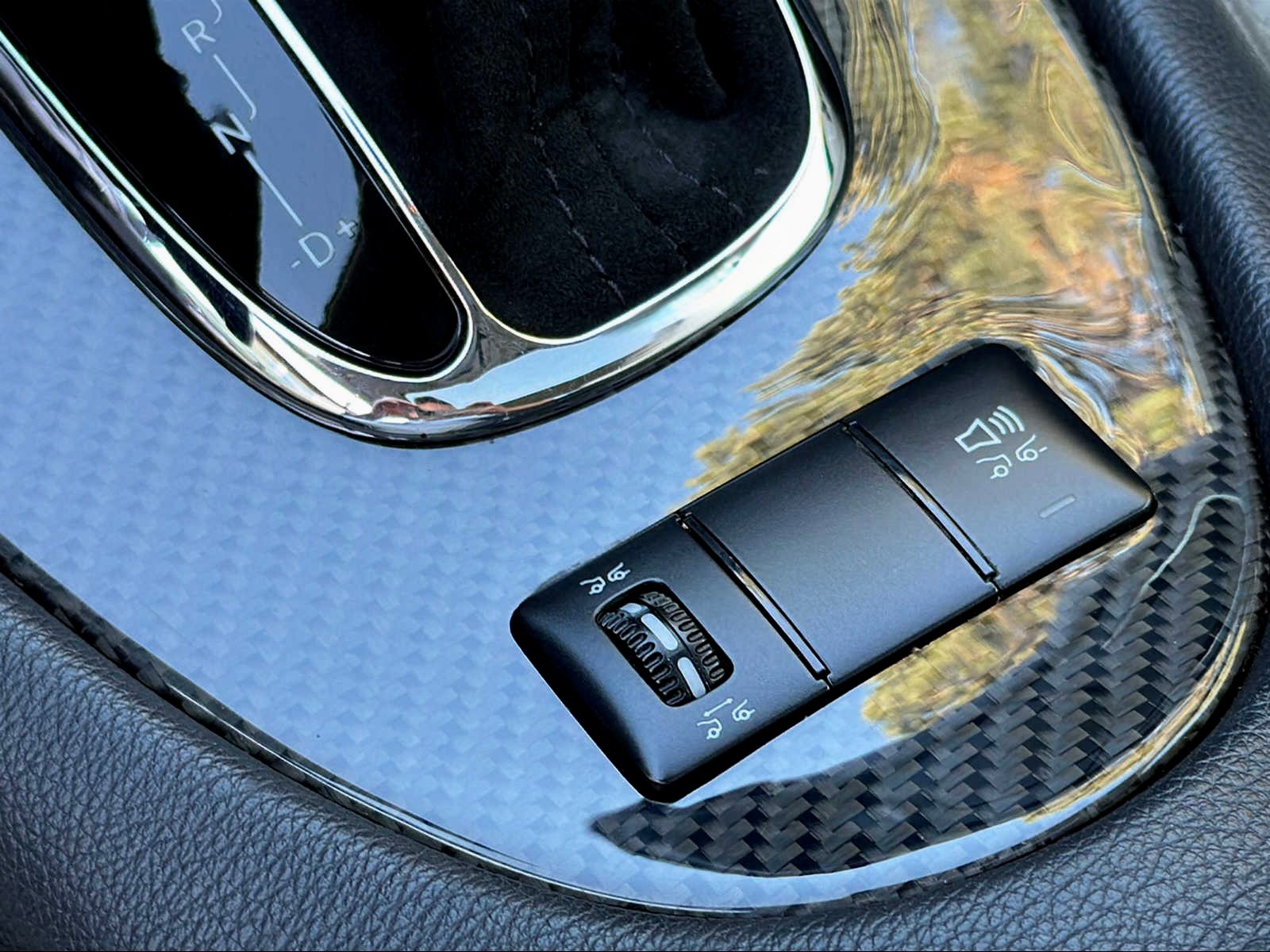 MERCEDES-BENZ CLK 63 AMG Avantgarde 7G-Tronic-image-14