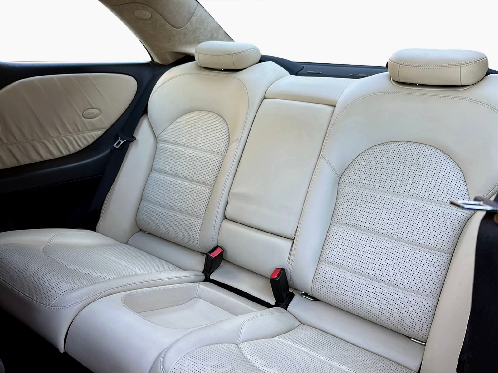 MERCEDES-BENZ CLK 63 AMG Avantgarde 7G-Tronic-image-10