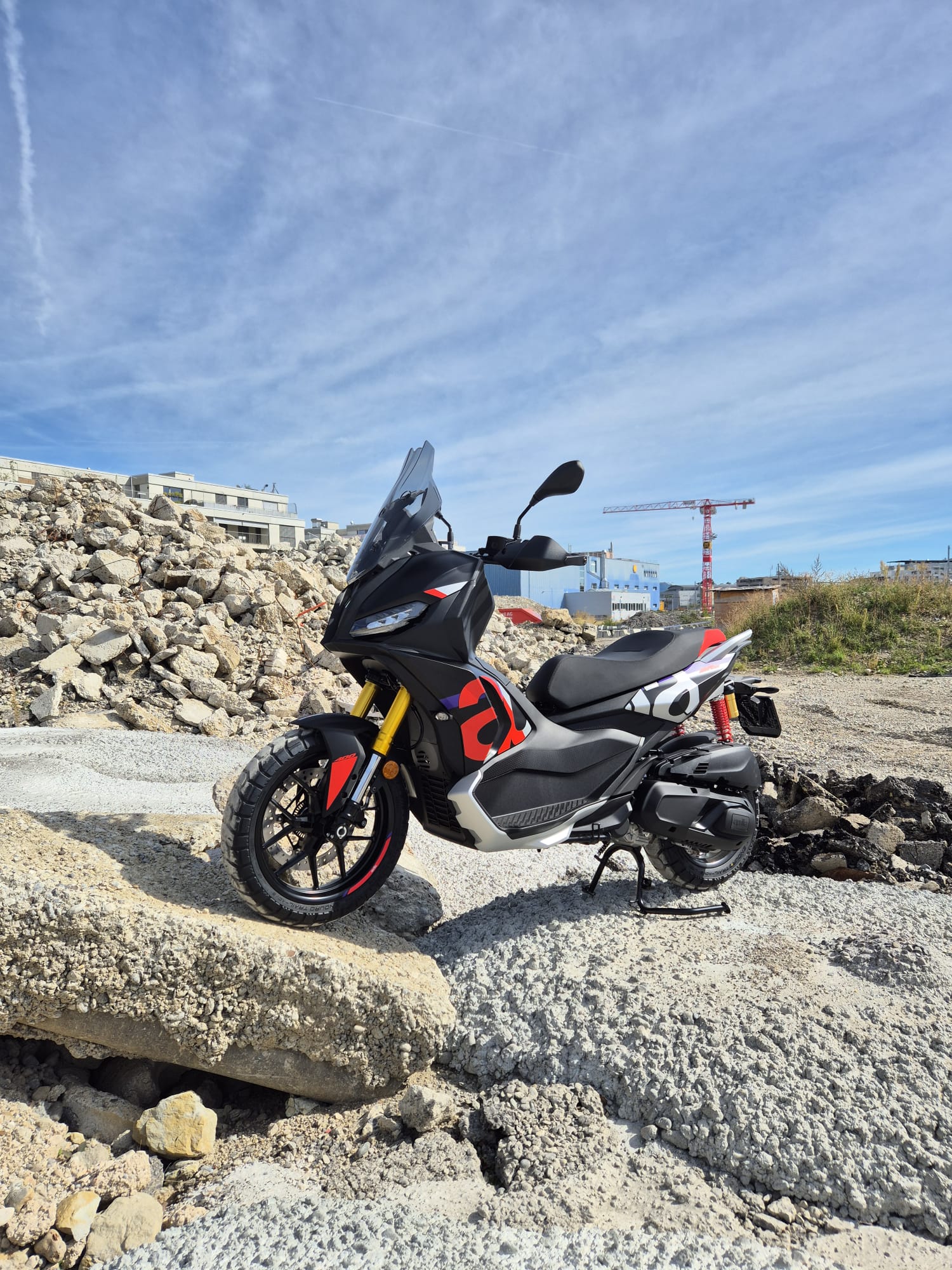 APRILIA SR 400 GT Replica-image-4