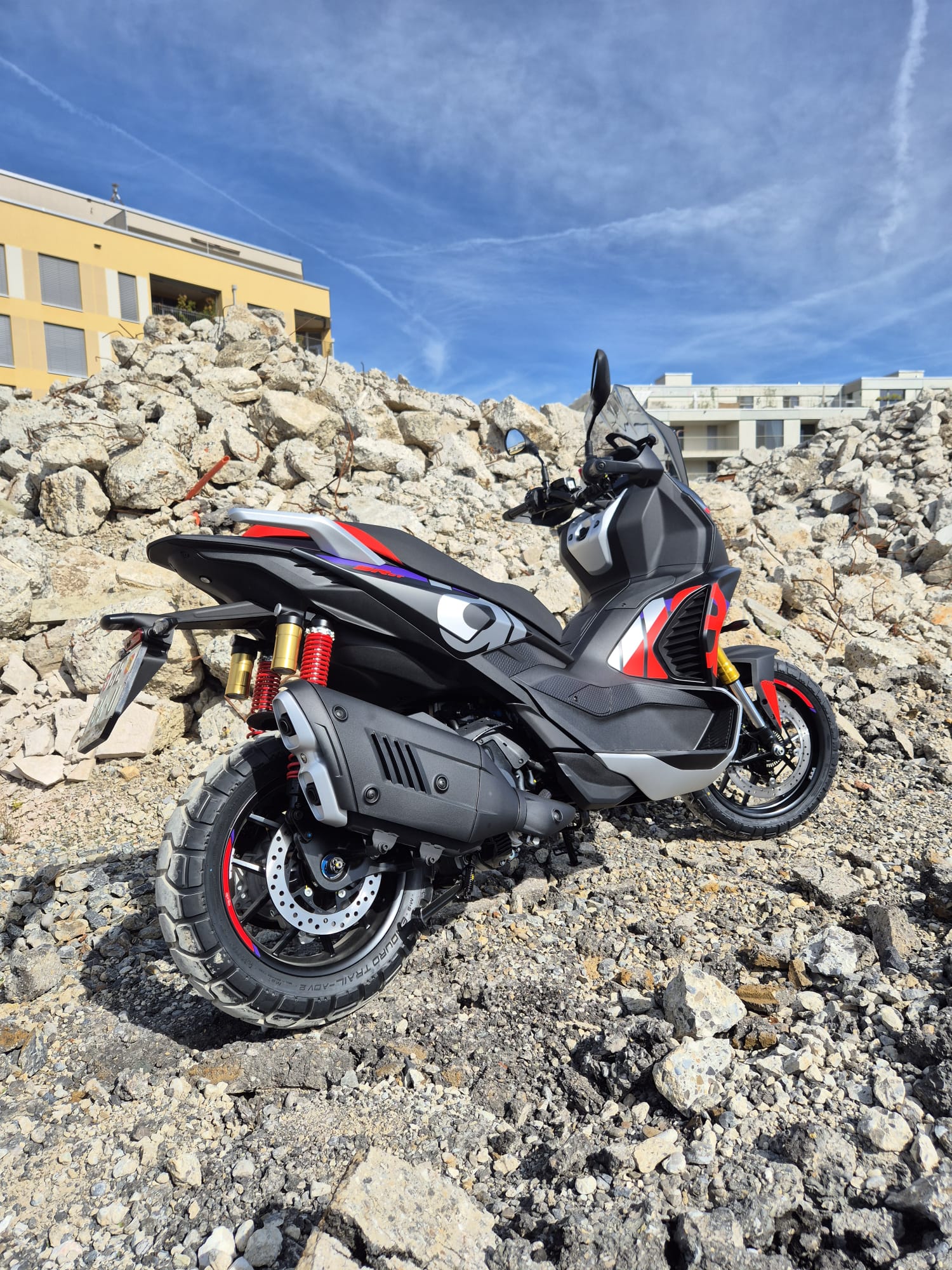 APRILIA SR 400 GT Replica-image-1
