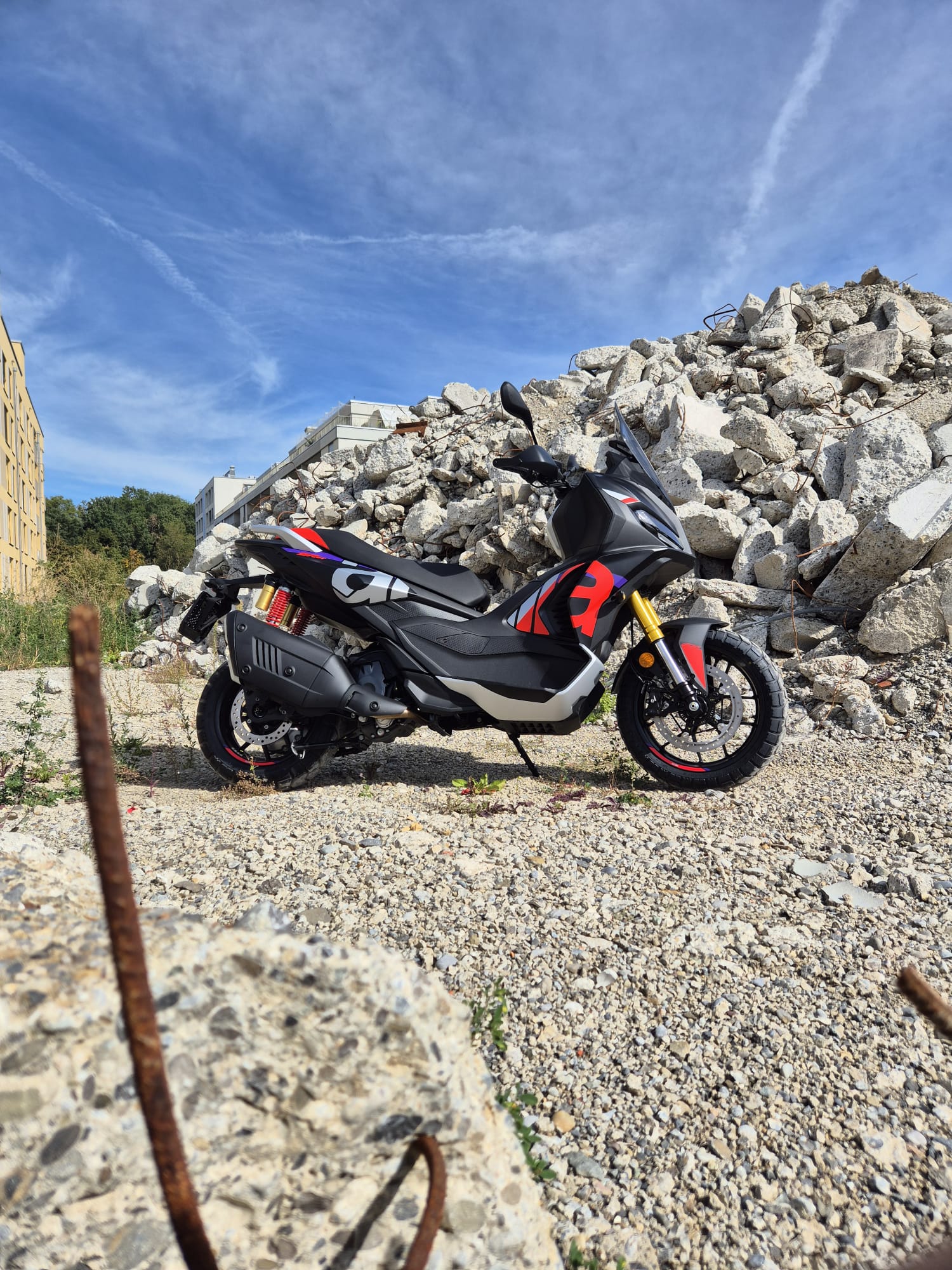 APRILIA SR 400 GT Replica-image-3