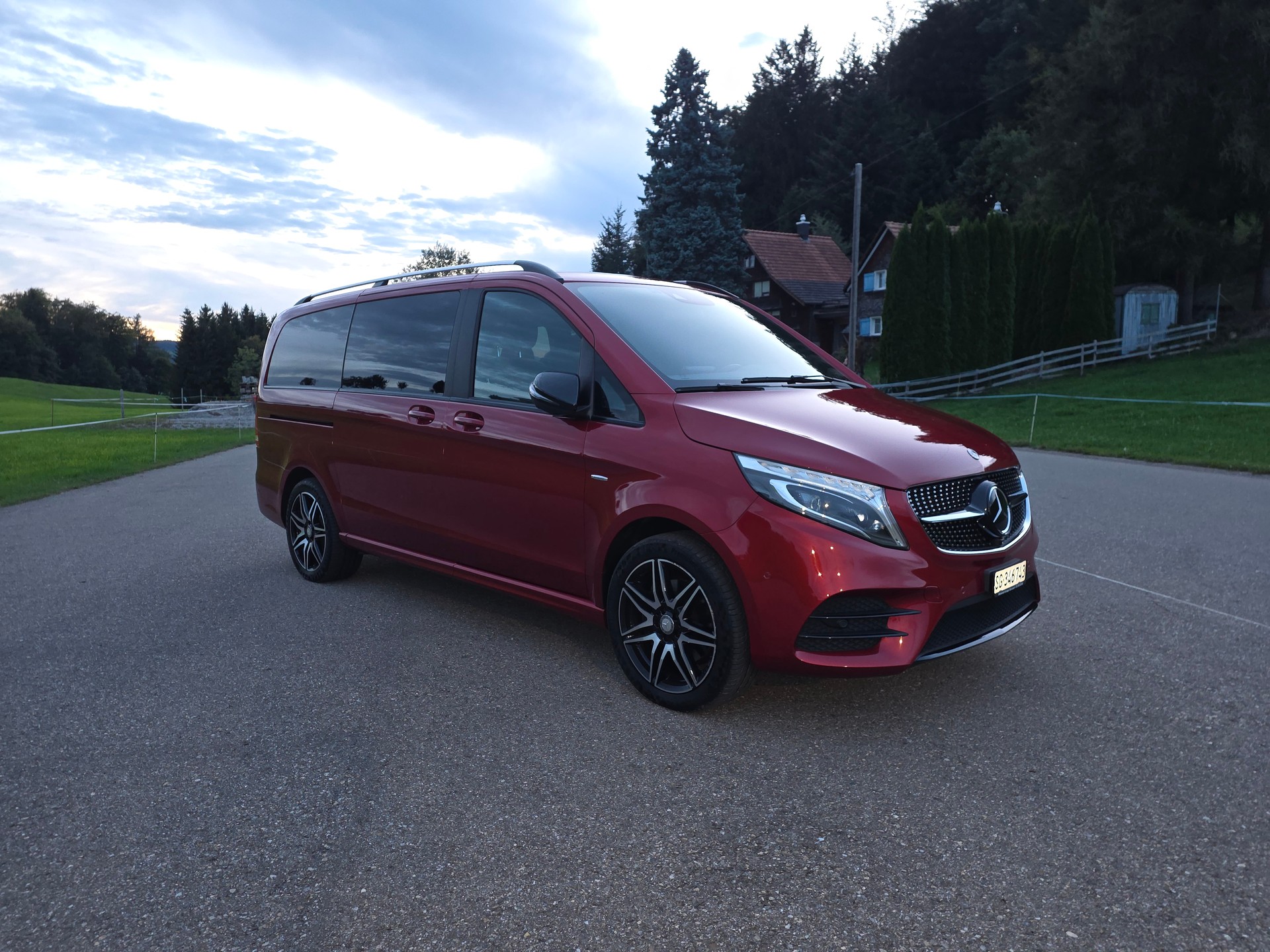 MERCEDES-BENZ V250 Avantgarde 4 matic Lang /exklusive elegant-image-1