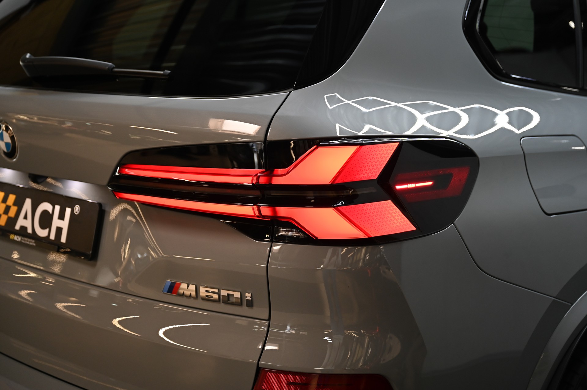 BMW X5 M60i xDrive M Sport Pro-image-17