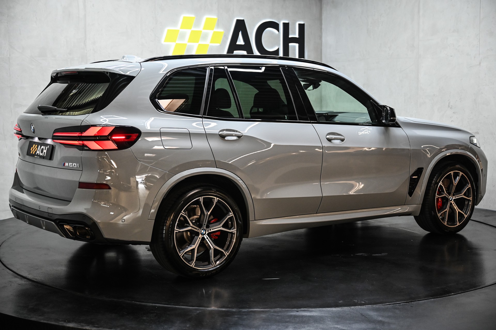 BMW X5 M60i xDrive M Sport Pro-image-10