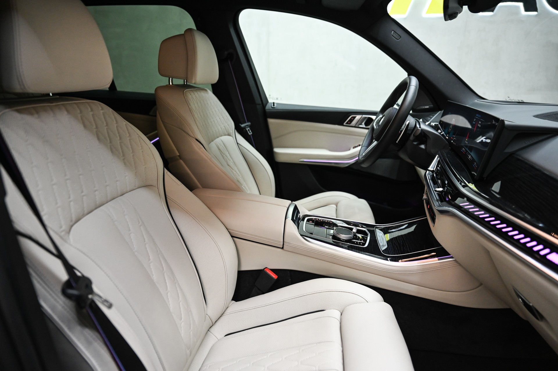 BMW X5 M60i xDrive M Sport Pro-image-39