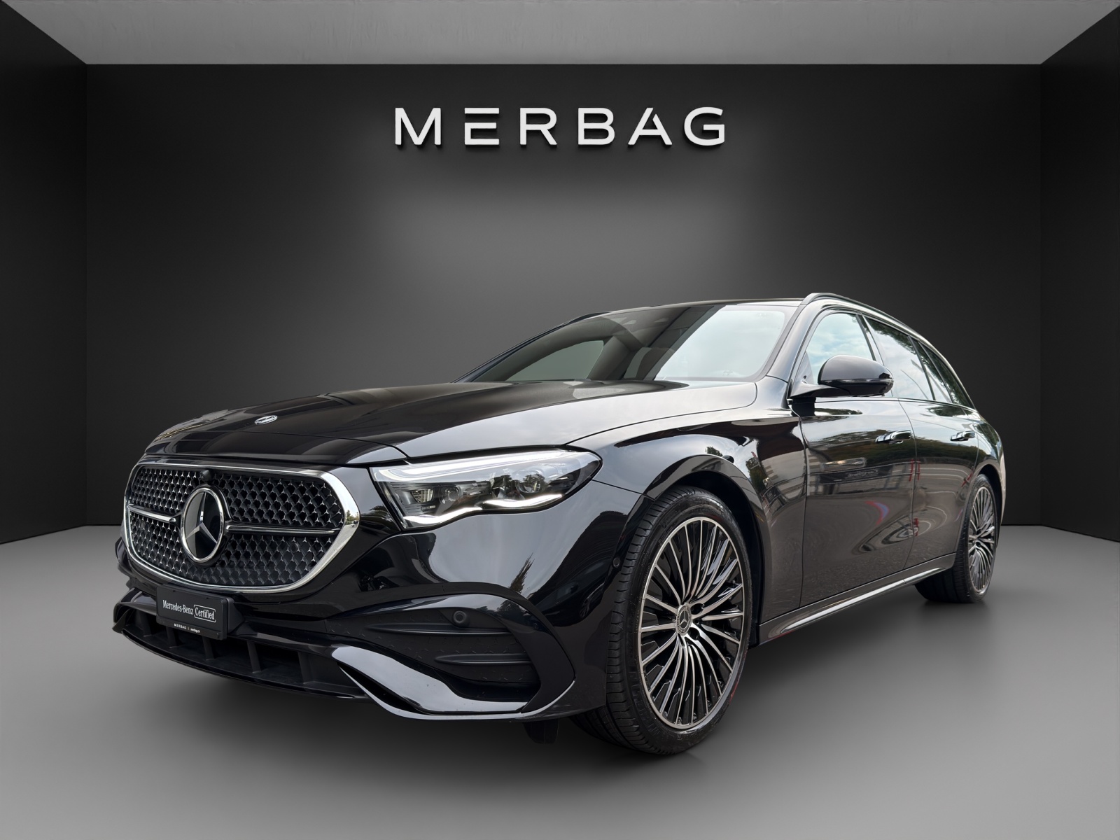 MERCEDES-BENZ E 300 de T 4Matic EQ Hybrid 9G-Tronic-image-6