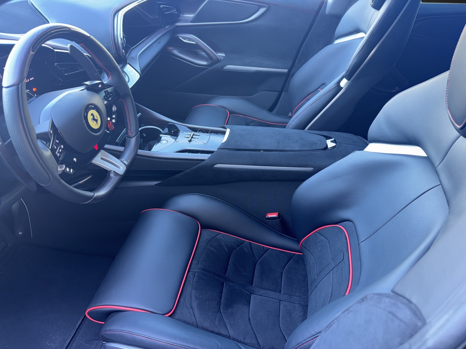 FERRARI Purosangue 6.5 V12-image-8