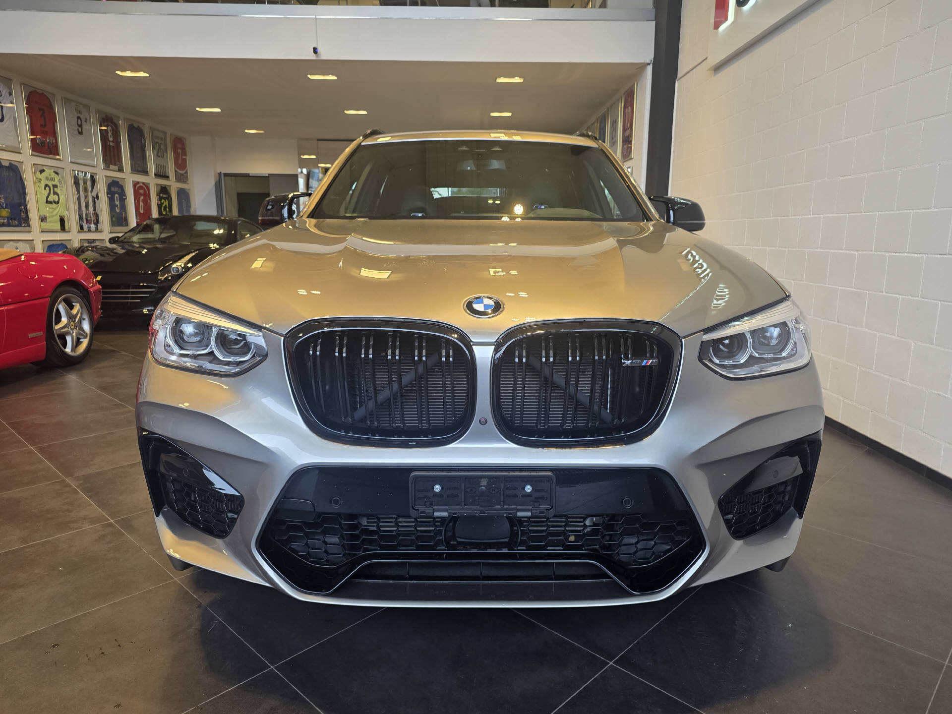 BMW X3 M Competition-showroom-element-1