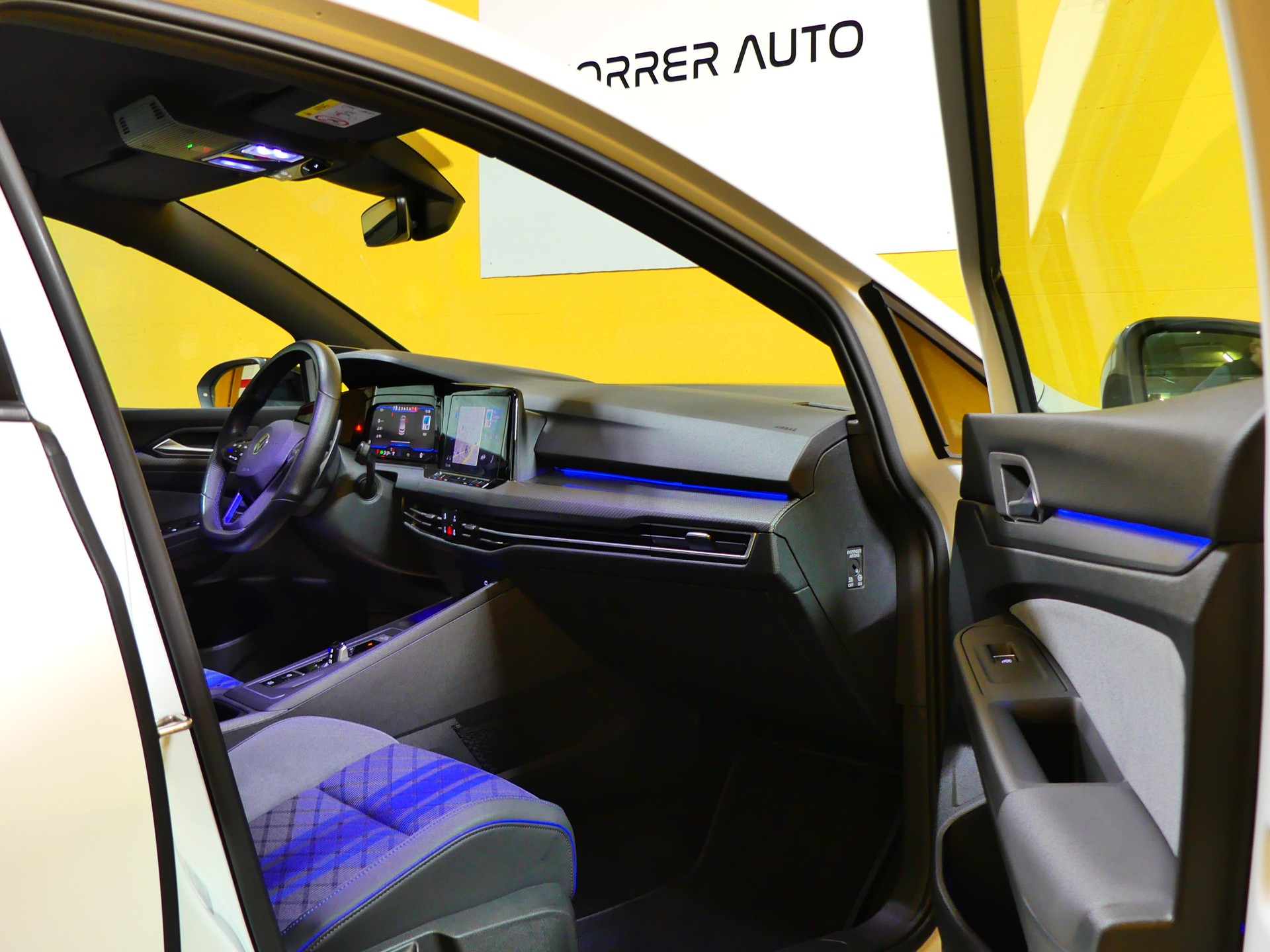 VW Golf 2.0 TSI R DSG 4Motion-image-9