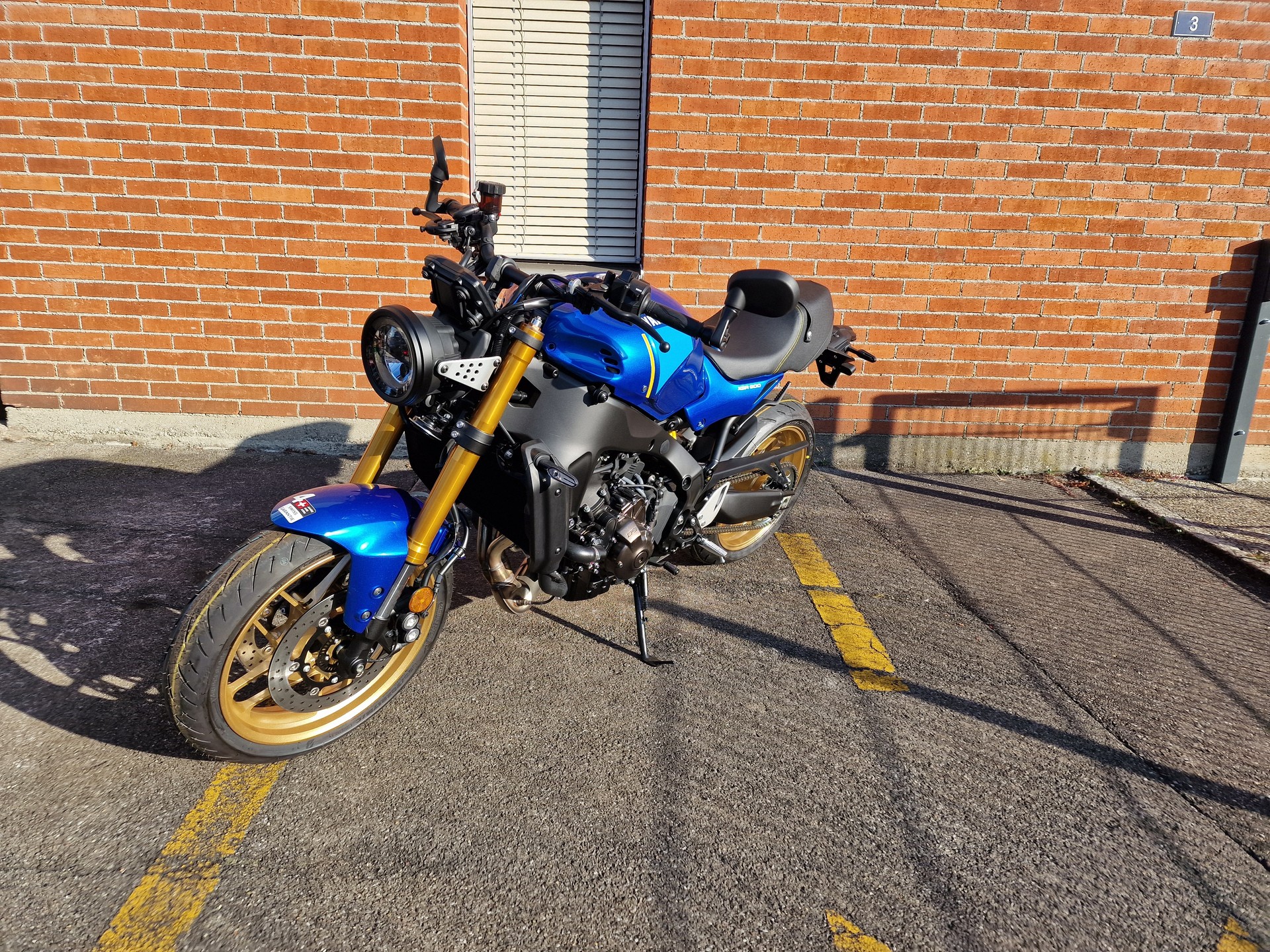 YAMAHA XSR 900-image-3