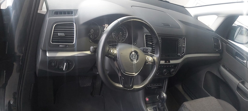 VW Sharan 2.0 TDI BMT Comfortline 4Motion DSG-image-13