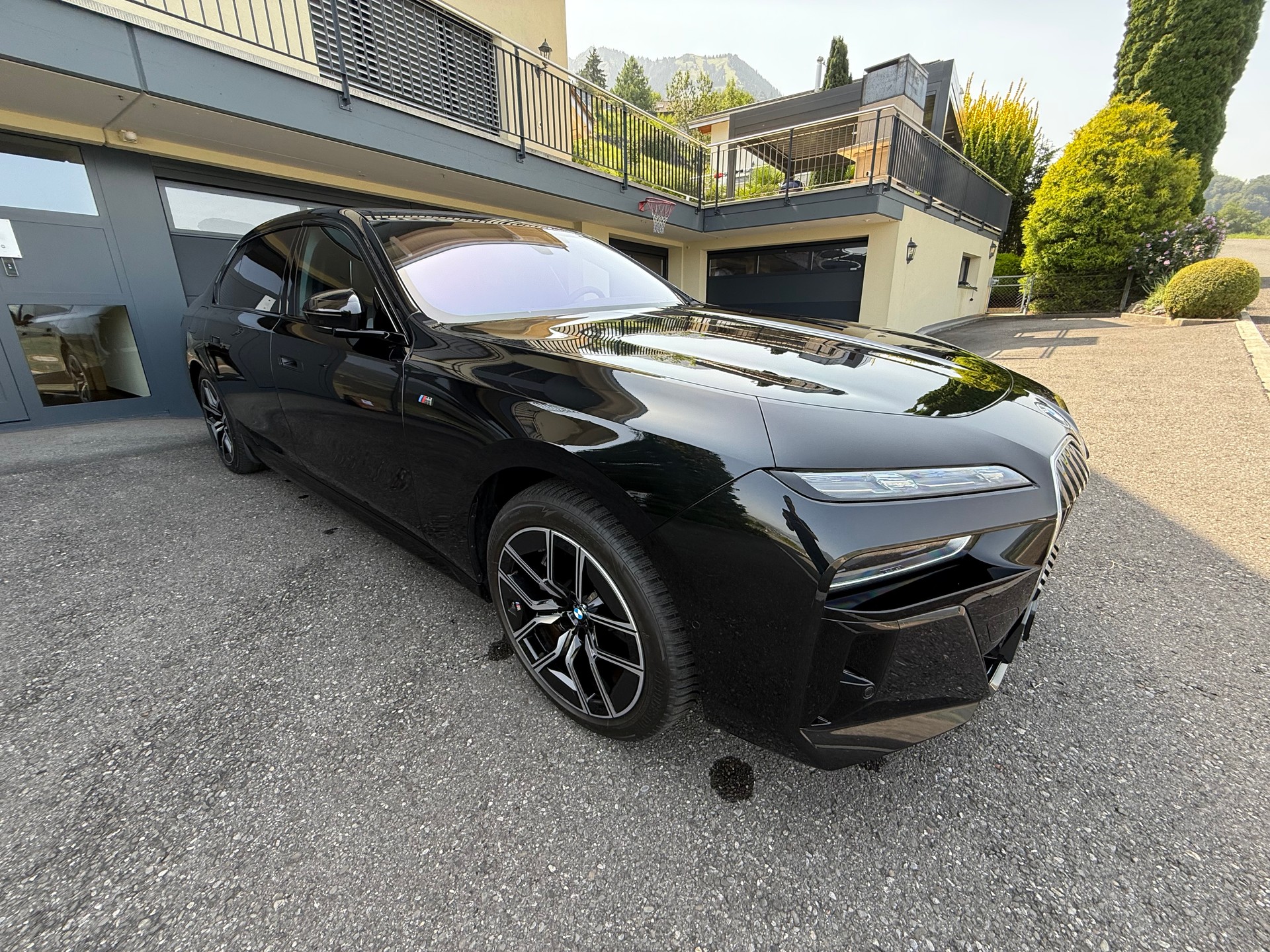 BMW i7 xDrive 60 M Sport-image-2