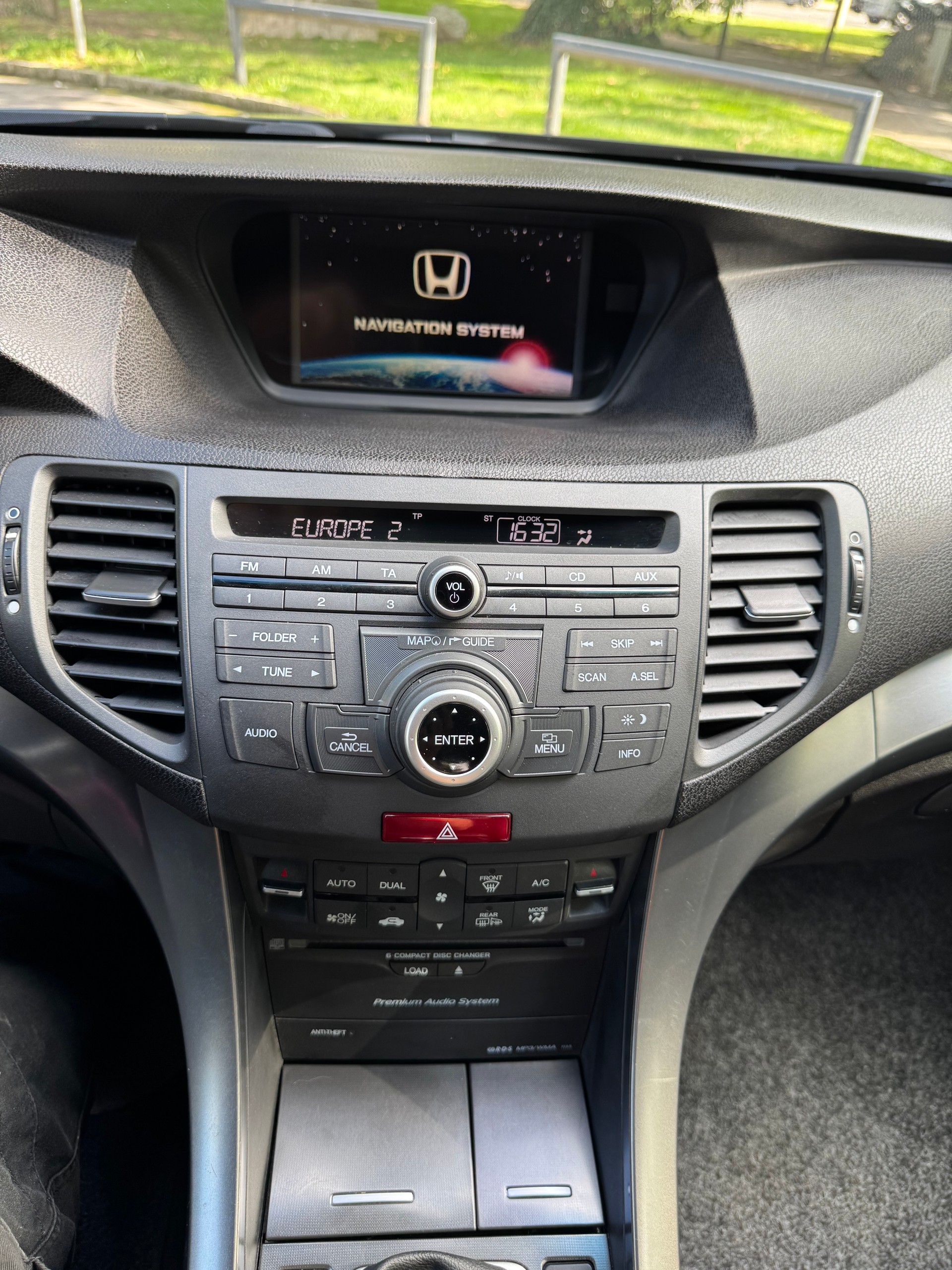HONDA Accord Tourer 2.2 i-CTDi Type-S Advanced Safety Edition-image-14