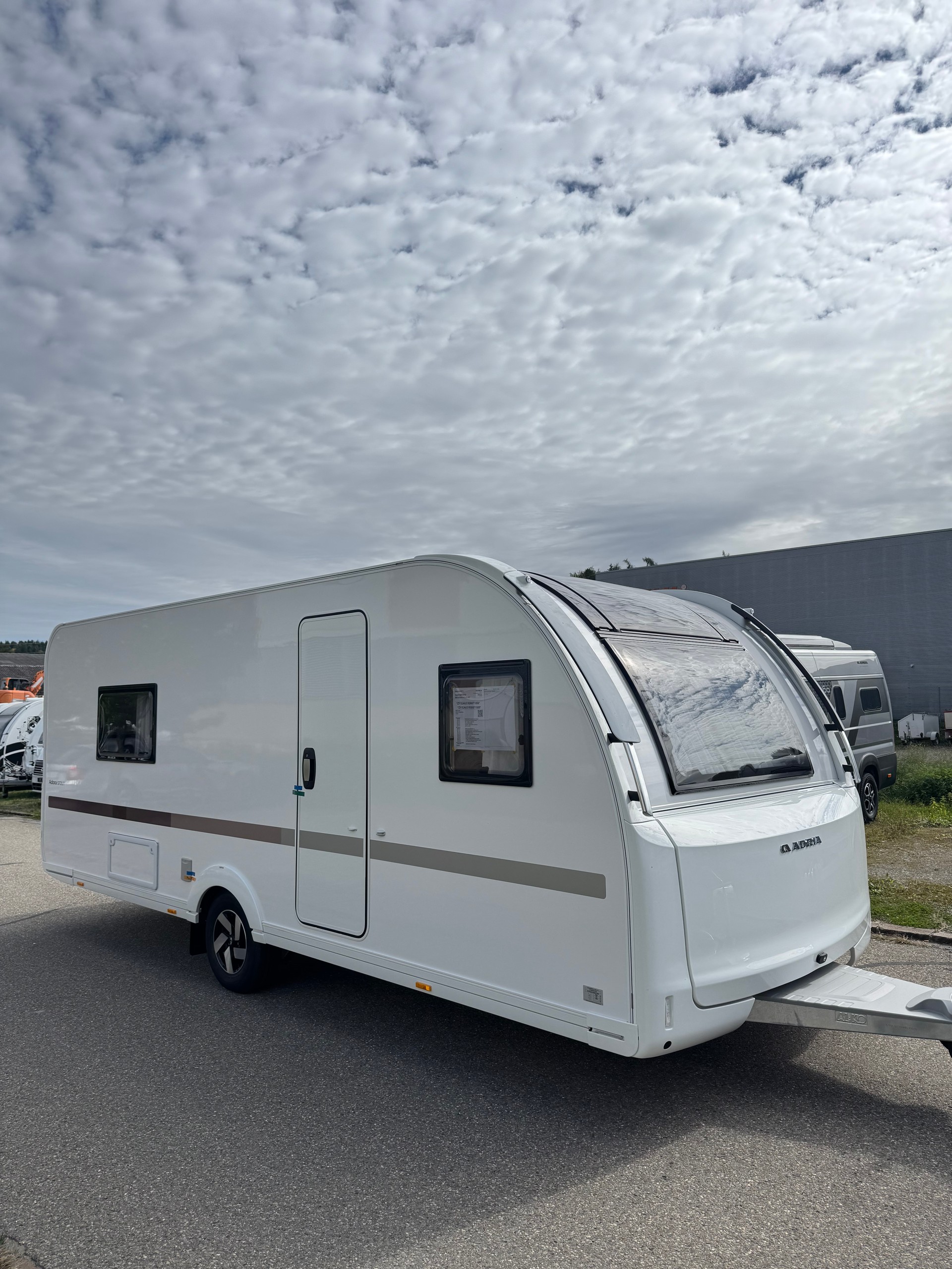 ADRIA Adora 572 UT-image-1