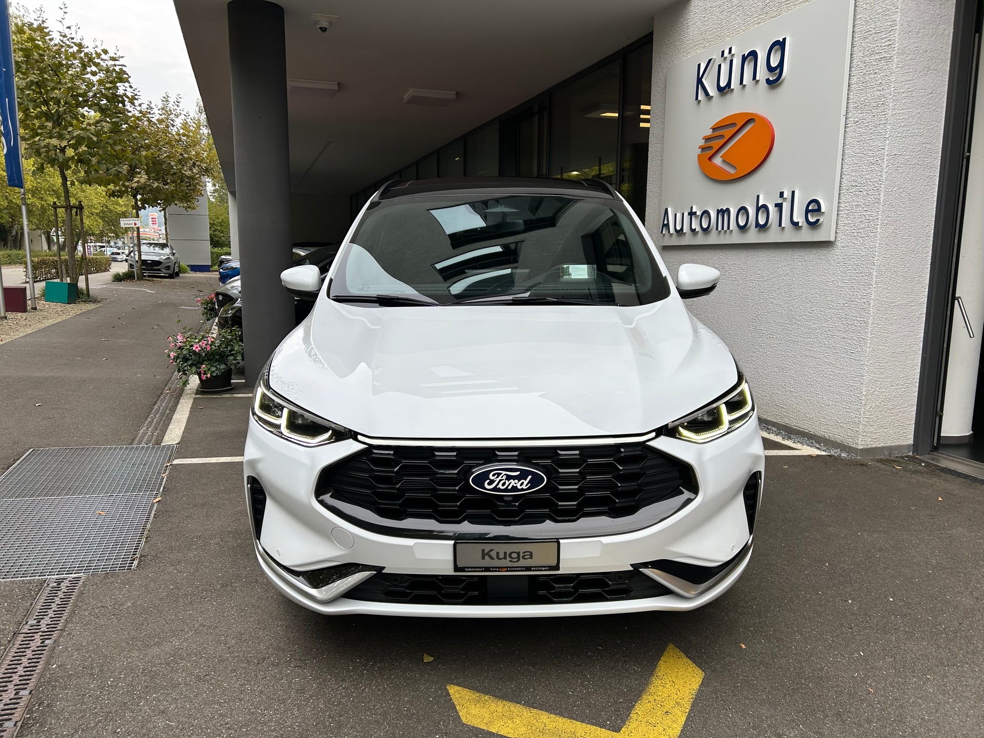 FORD Kuga 2.5 PHEV ST-Line X FWD-showroom-element-1