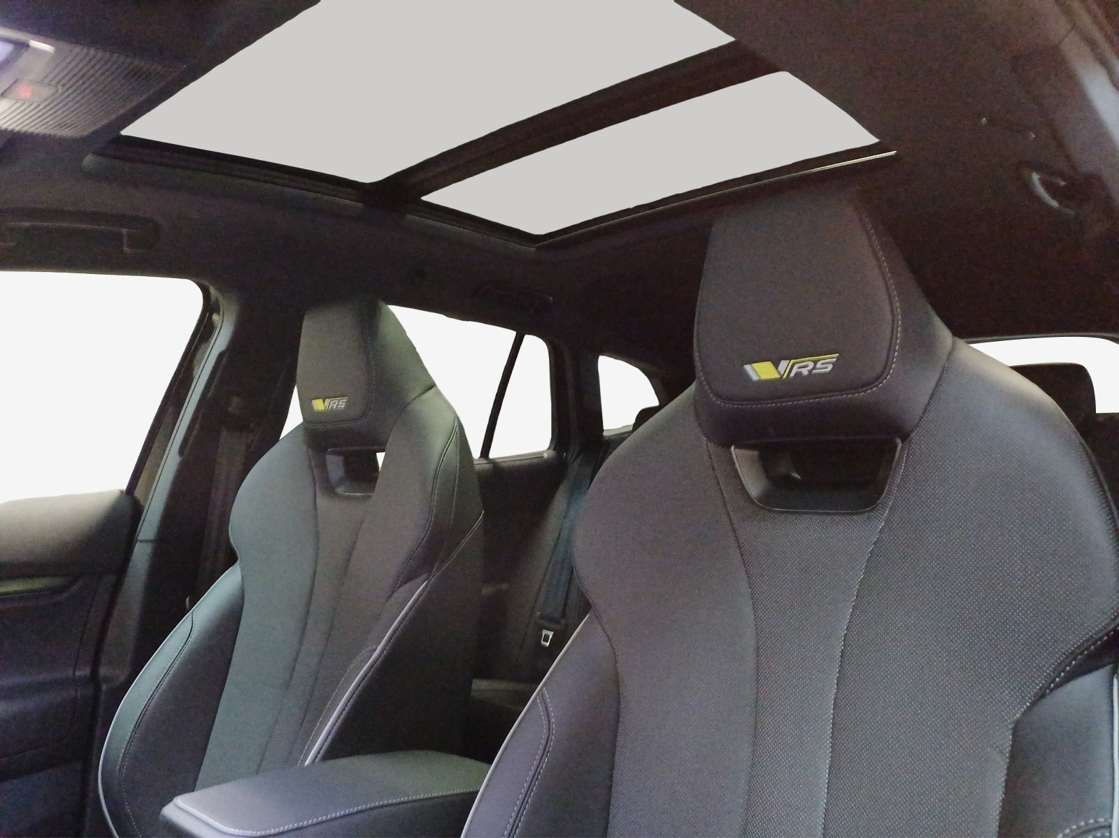 SKODA Enyaq 4x4 RS-image-15