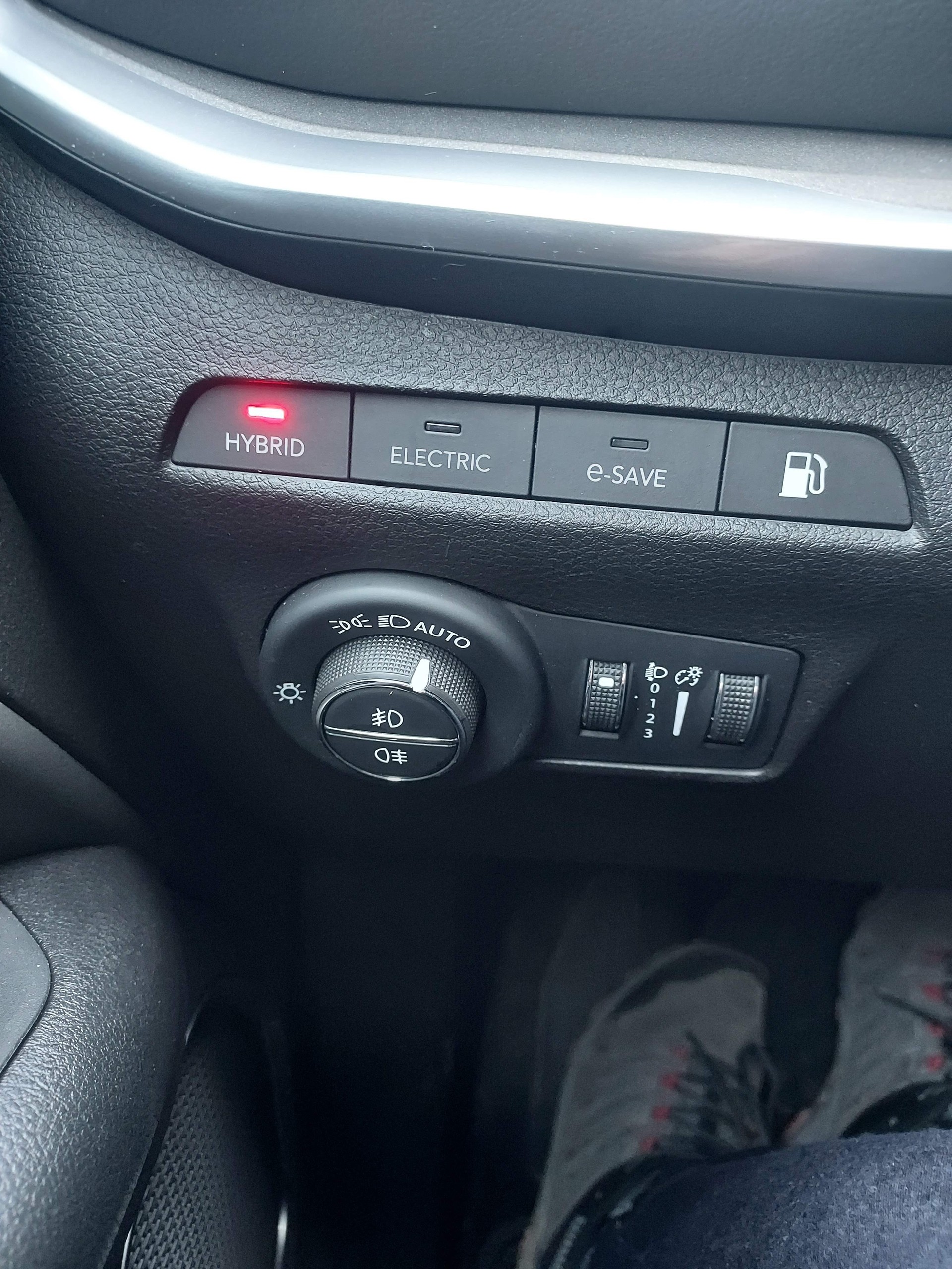 JEEP Compass 1.3 T PHEV Swiss Limited Plus AWD-image-5