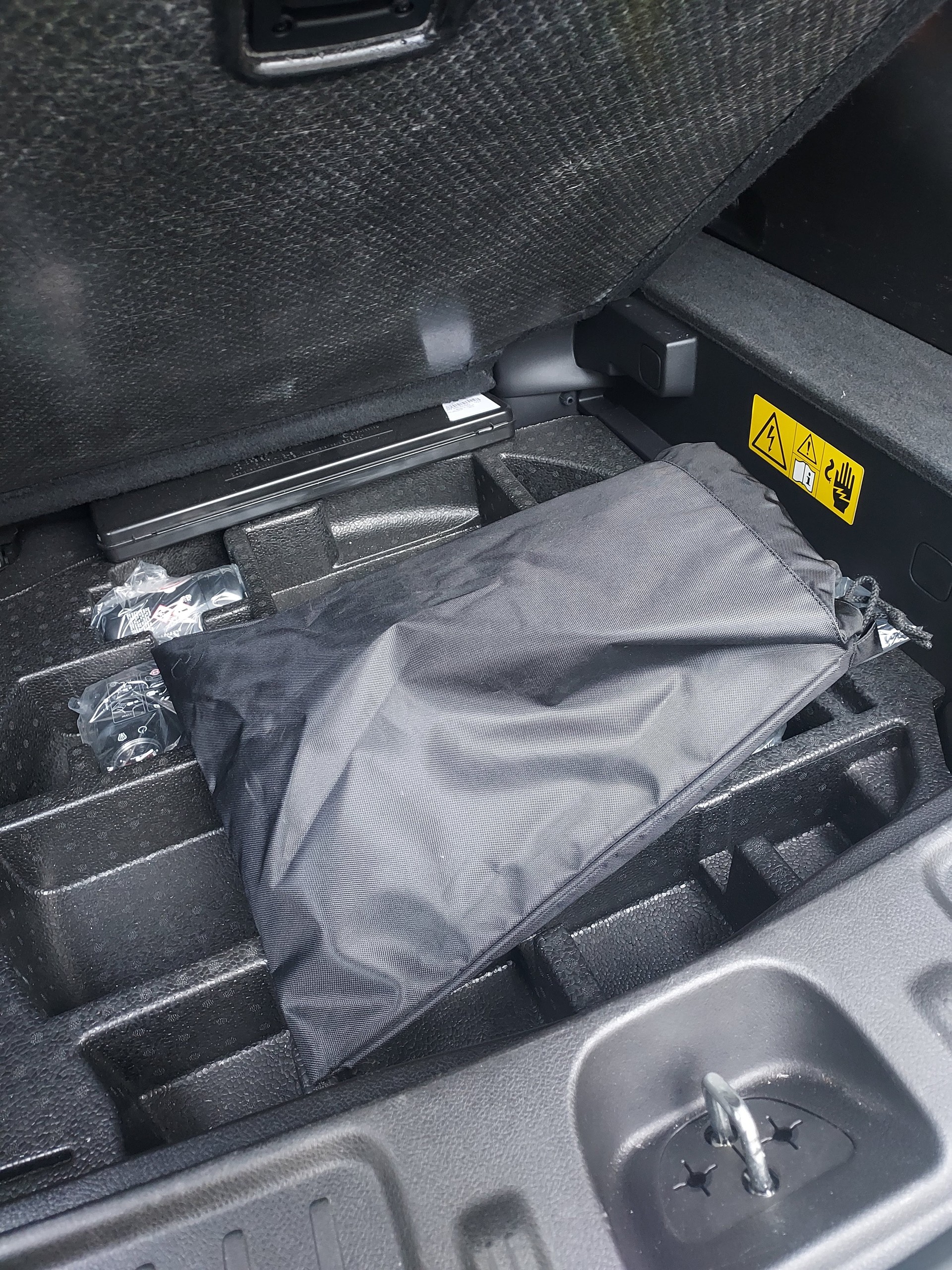 JEEP Compass 1.3 T PHEV Swiss Limited Plus AWD-image-9