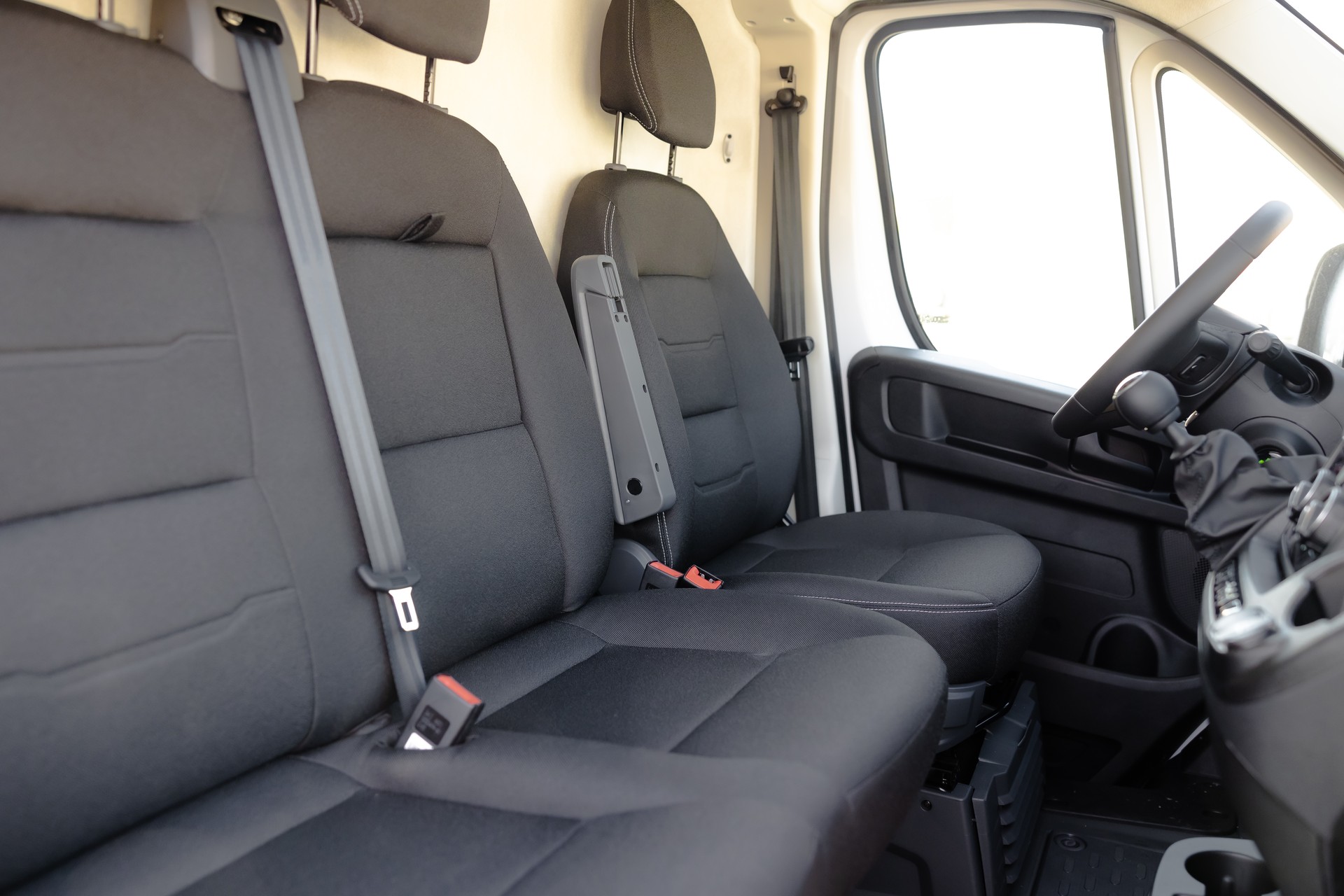 CITROEN Jumper 35 2.2 BlueHDi 140 L3H2-image-10