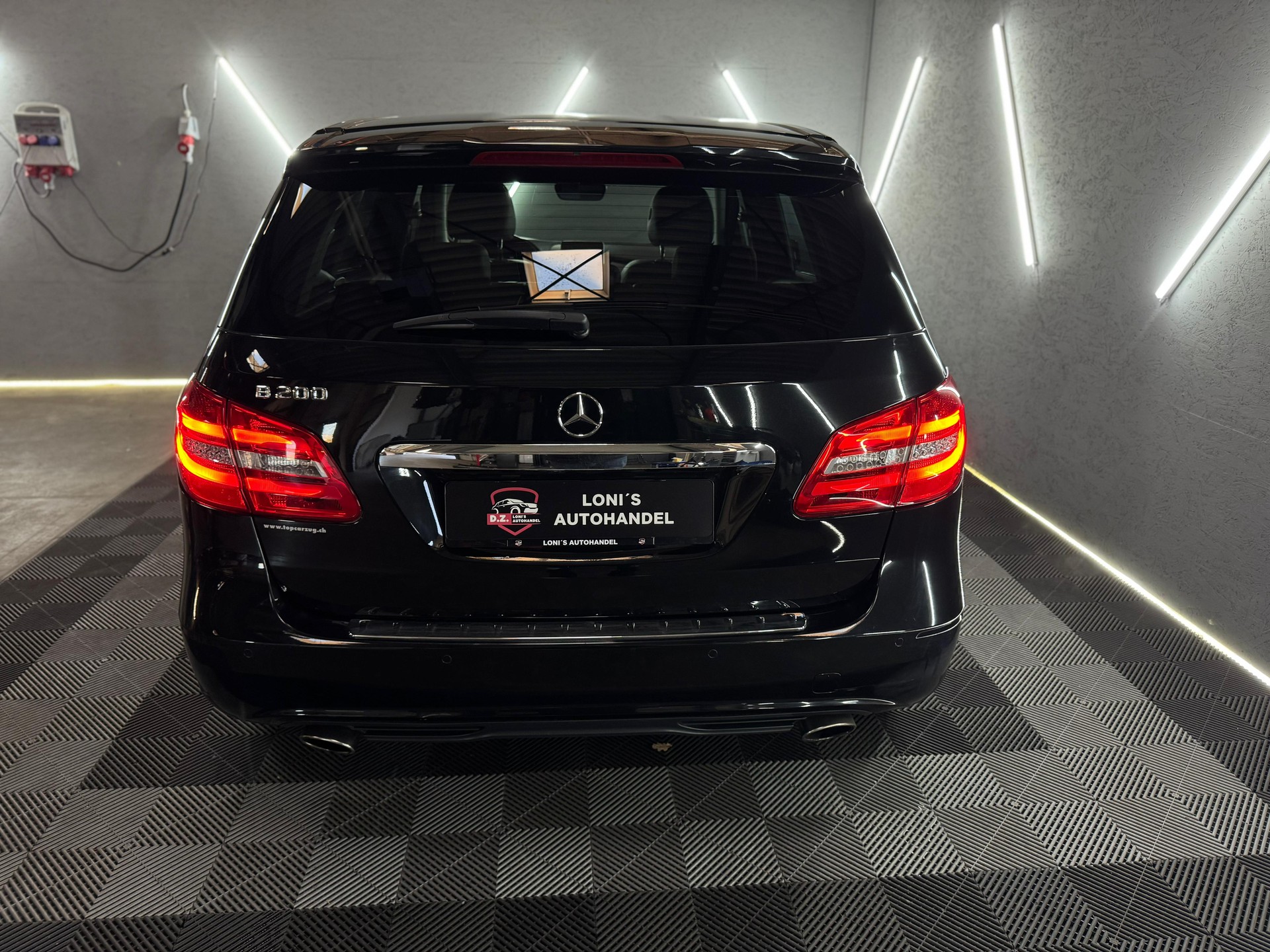 MERCEDES-BENZ B 200 7G-DCT-image-6