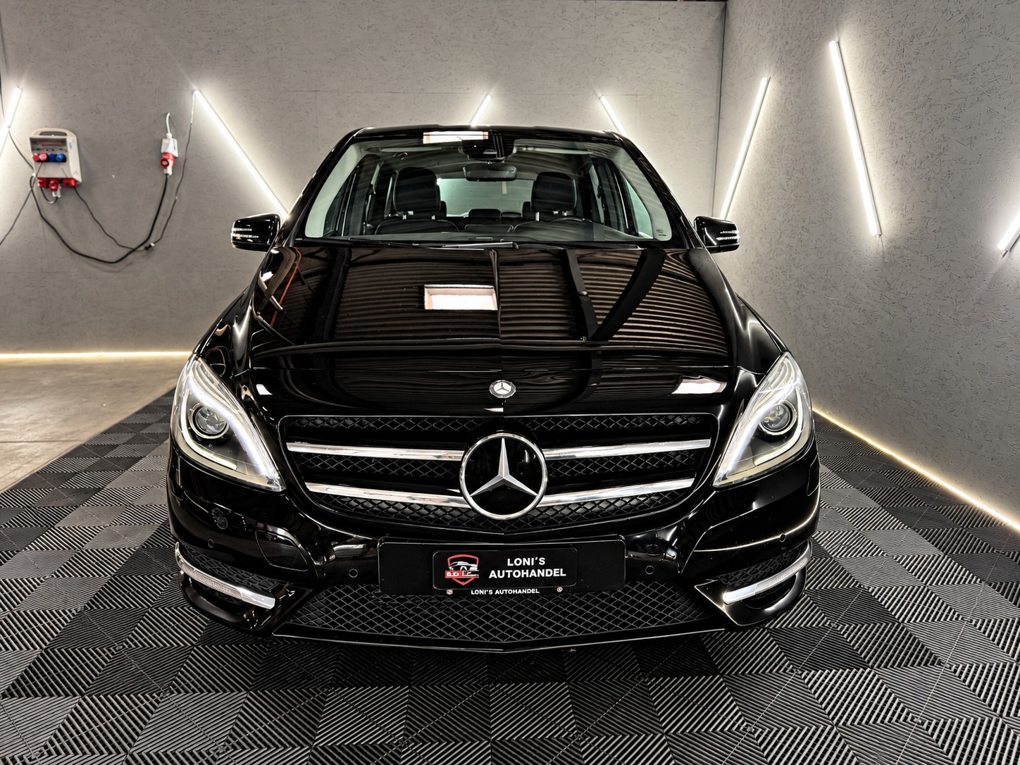 MERCEDES-BENZ B 200 7G-DCT-image-1