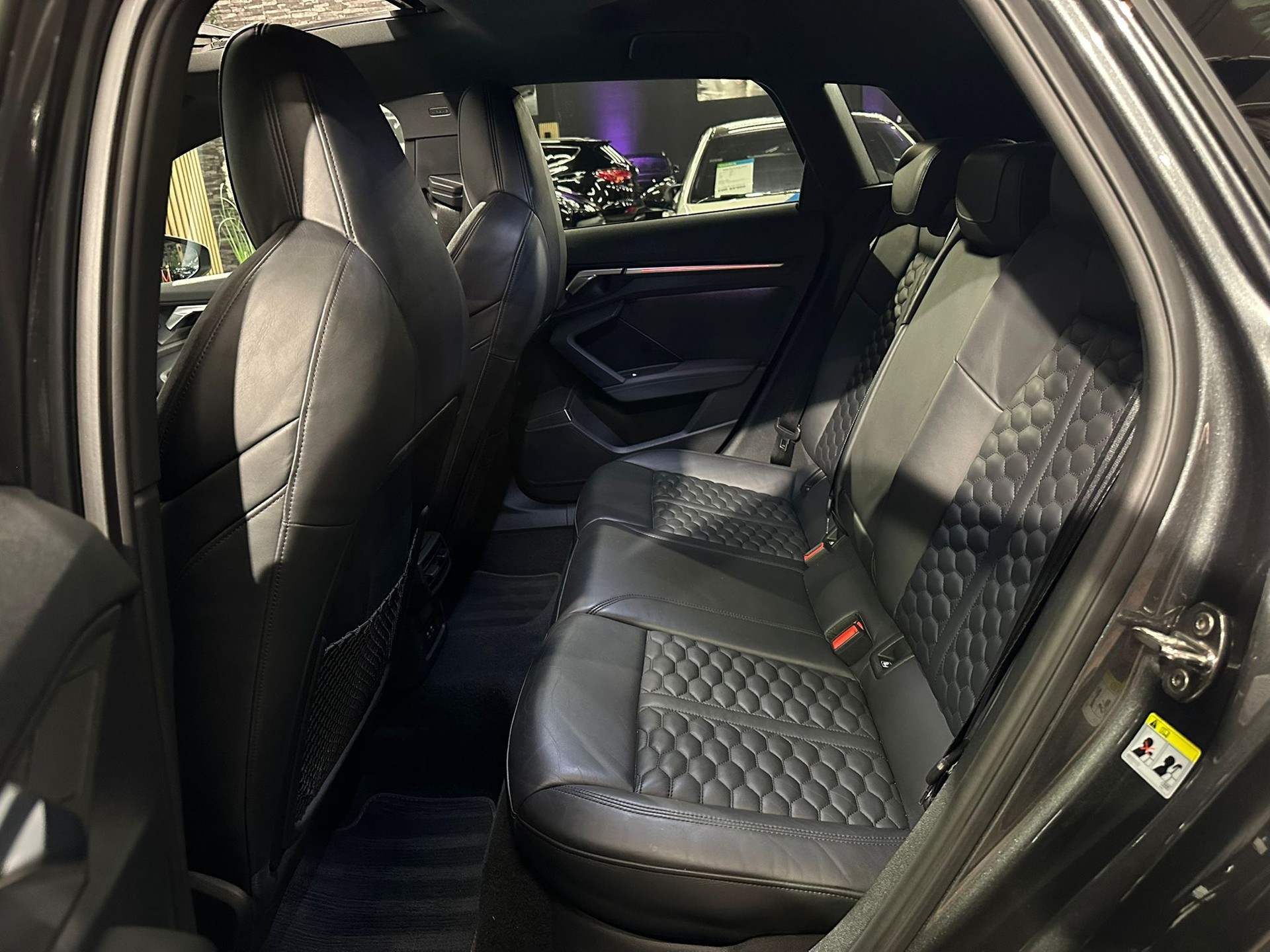 AUDI RS3 Sportback 2.5 TSI quattro S-tronic-image-15