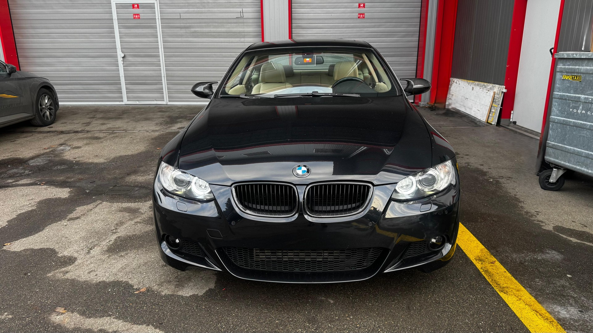 BMW 335i Coupé-image-1