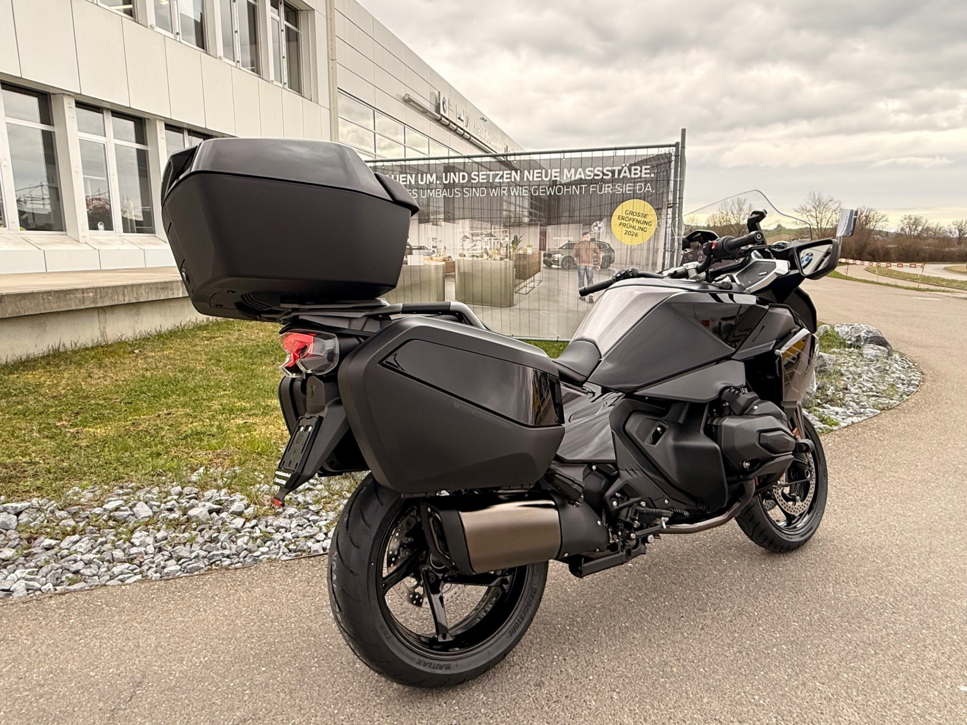 BMW R 1300 RT Triple Black Style Triple Black - Boxer Deal-showroom-element-2