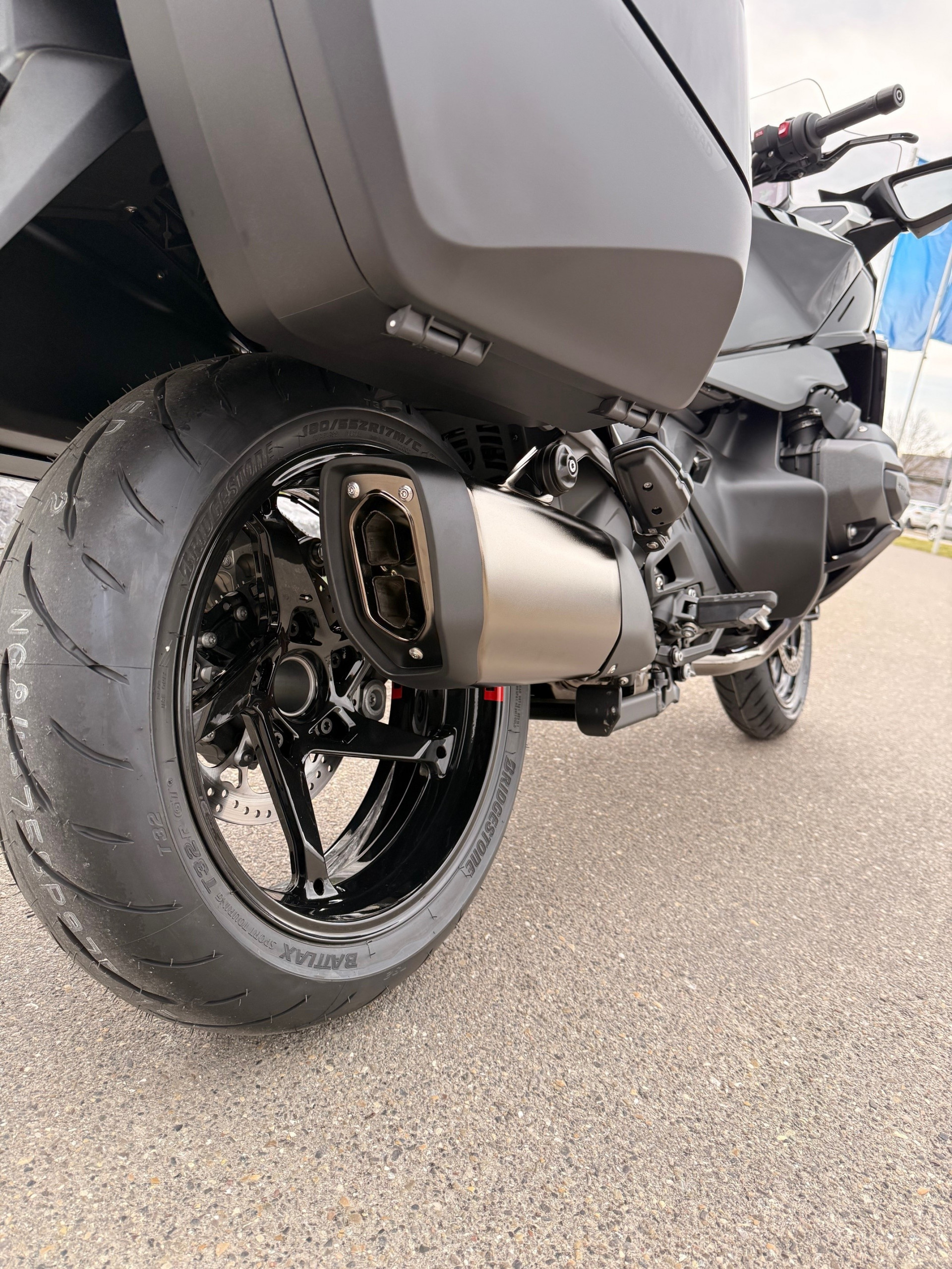 BMW R 1300 RT Triple Black Style Triple Black - Boxer Deal-image-8