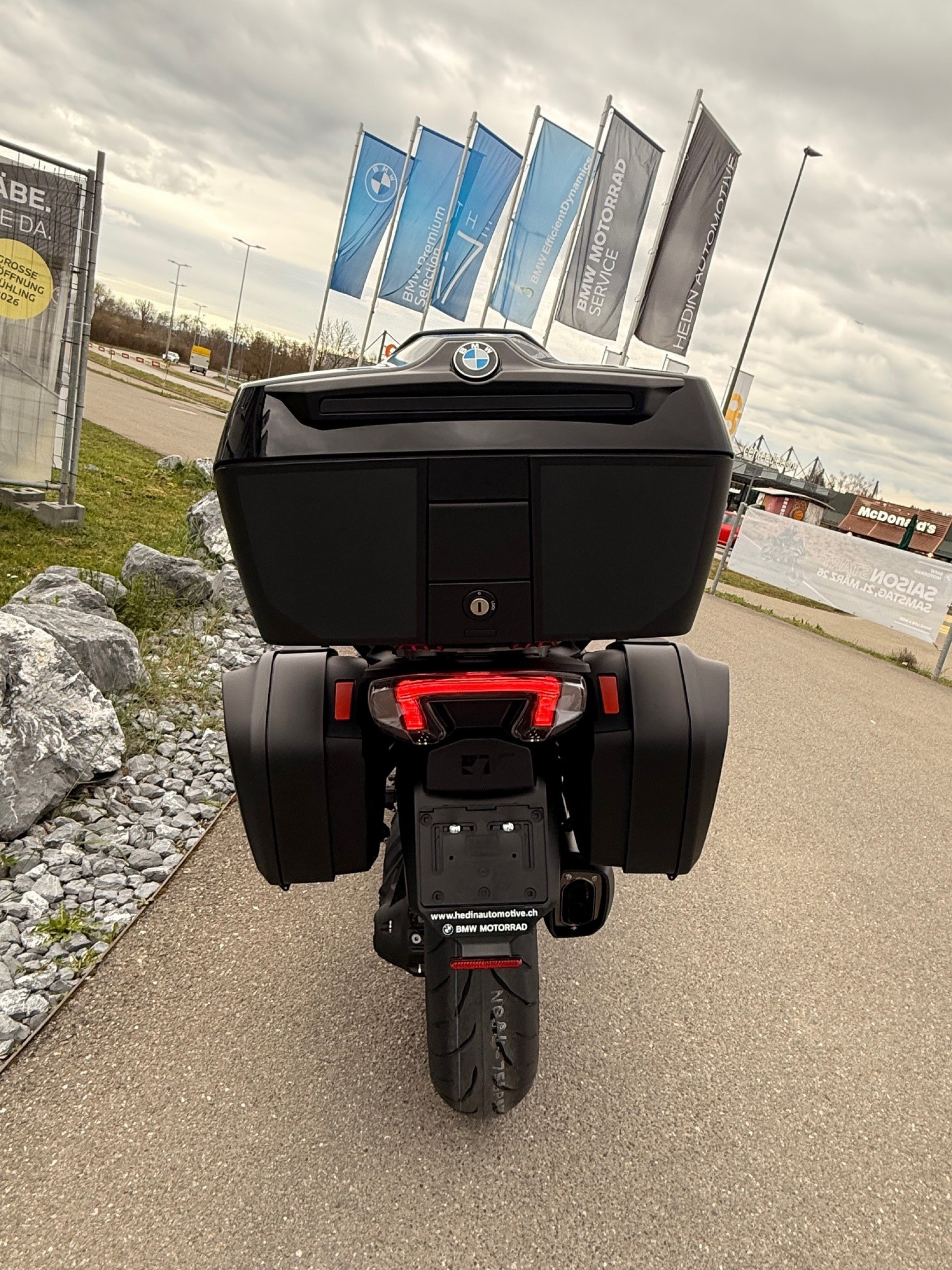 BMW R 1300 RT Triple Black Style Triple Black - Boxer Deal-showroom-element-3